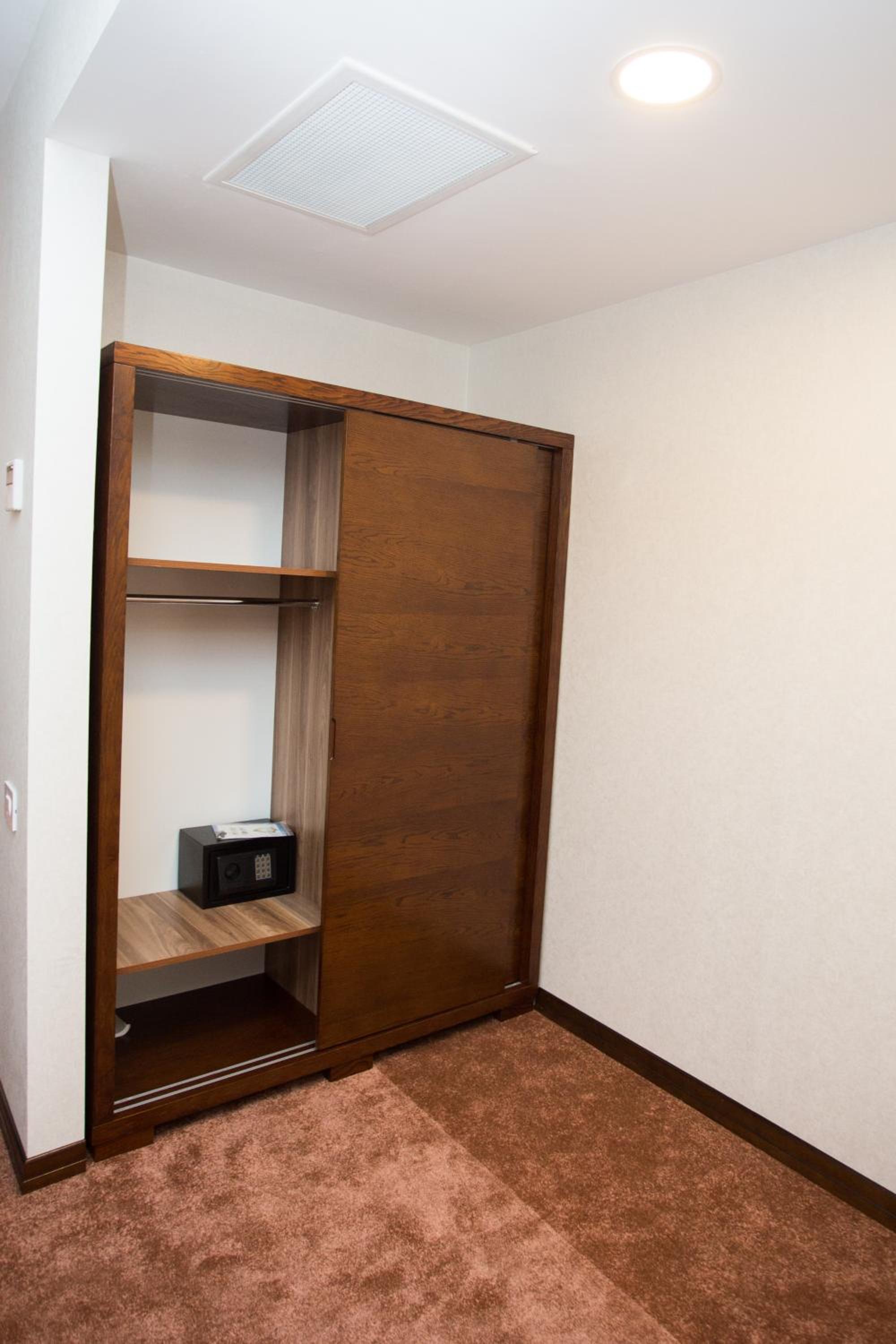 Standard Double Room photo 2