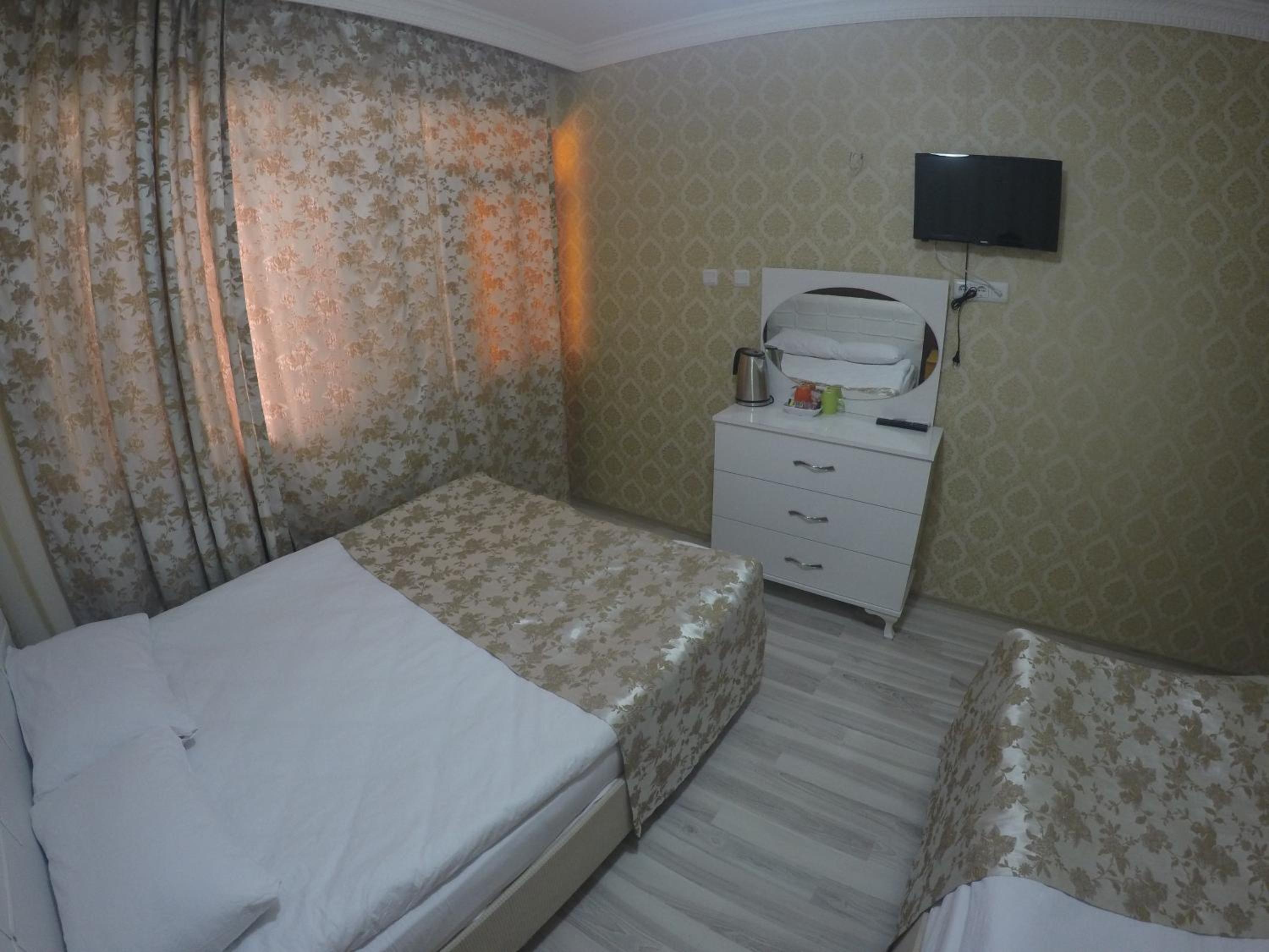 Economy Double Room photo 1