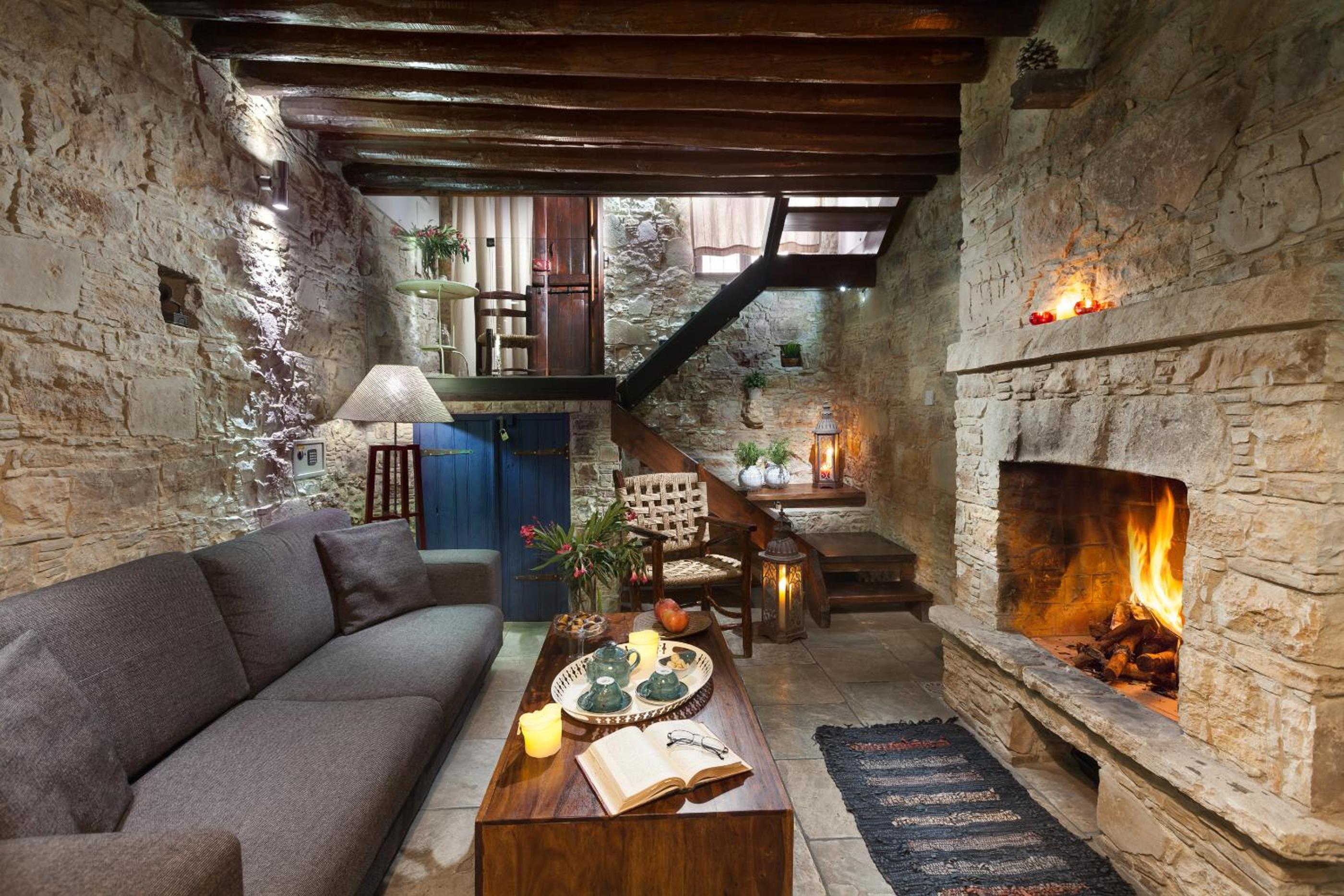Junior Suite with Fireplace (Sospitos)