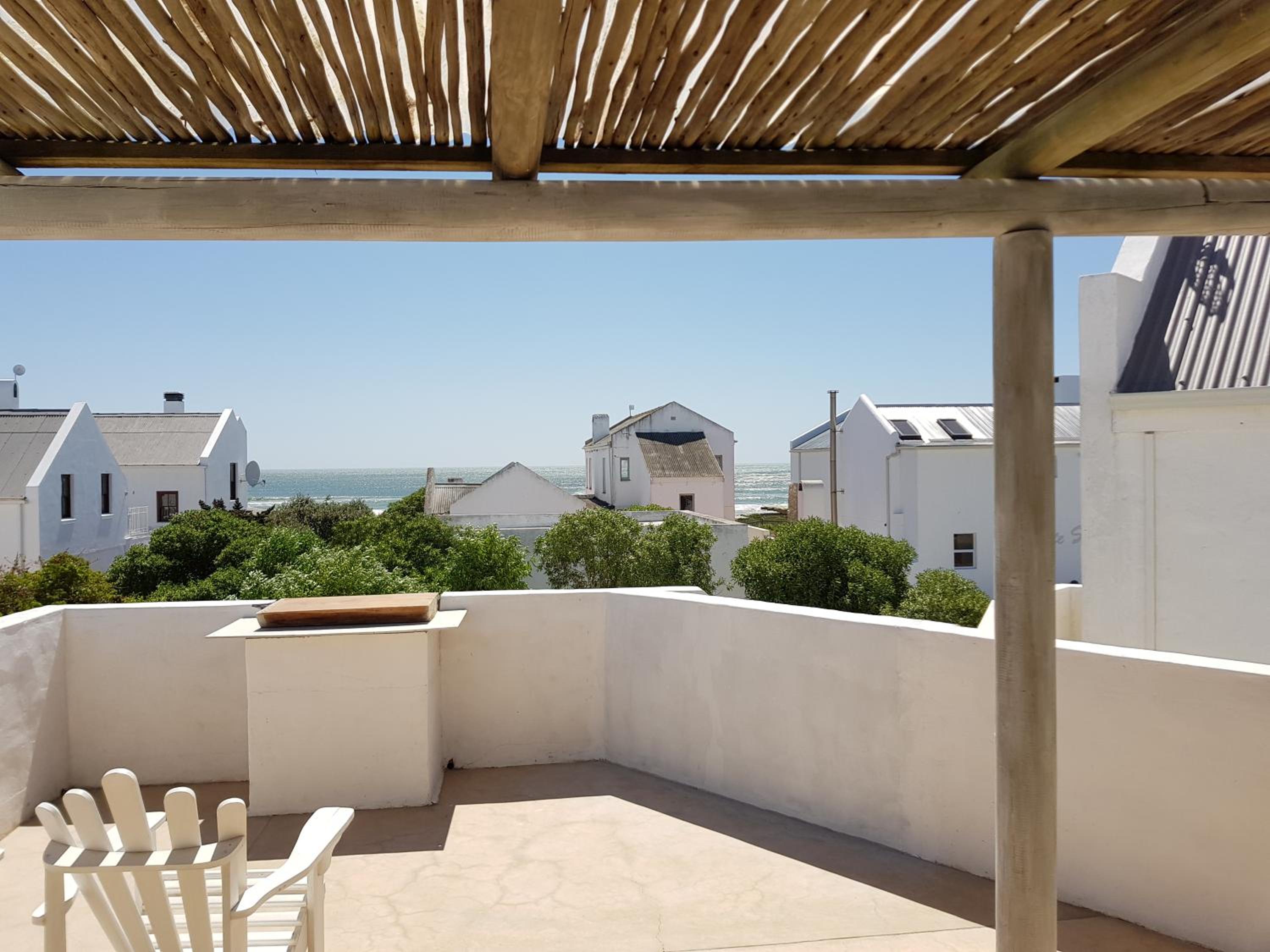 Apartment with Sea View photo 2