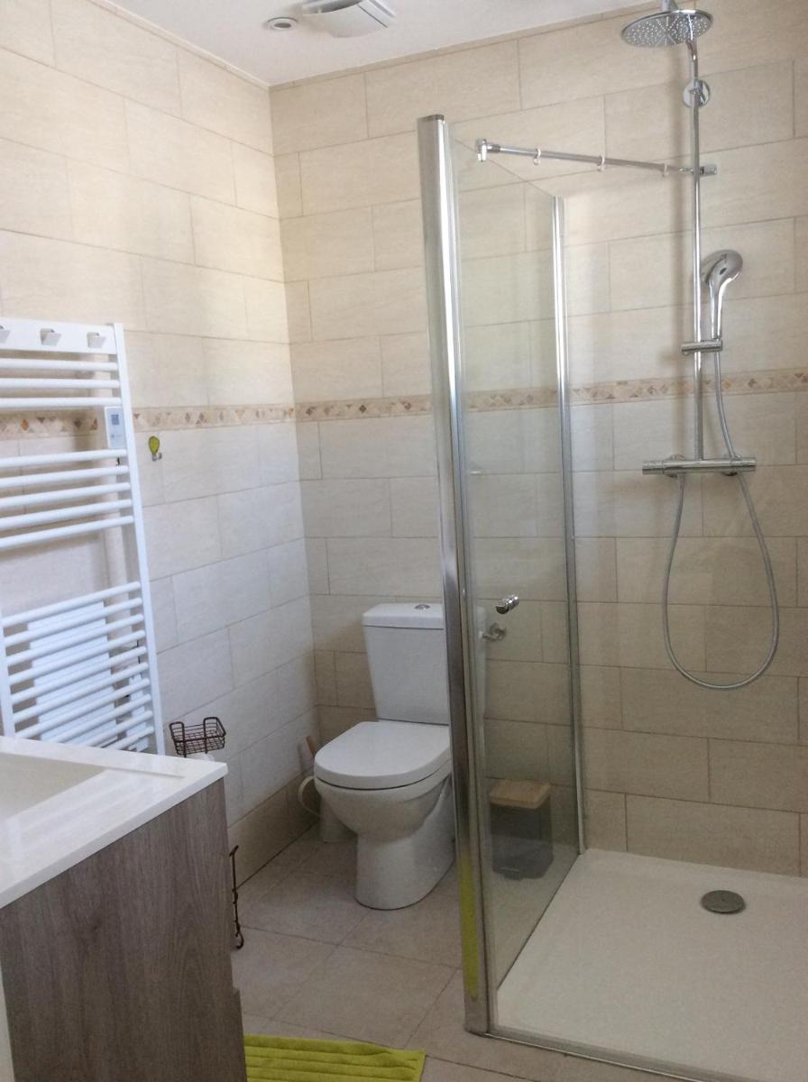 Double Room with Private Bathroom photo 3