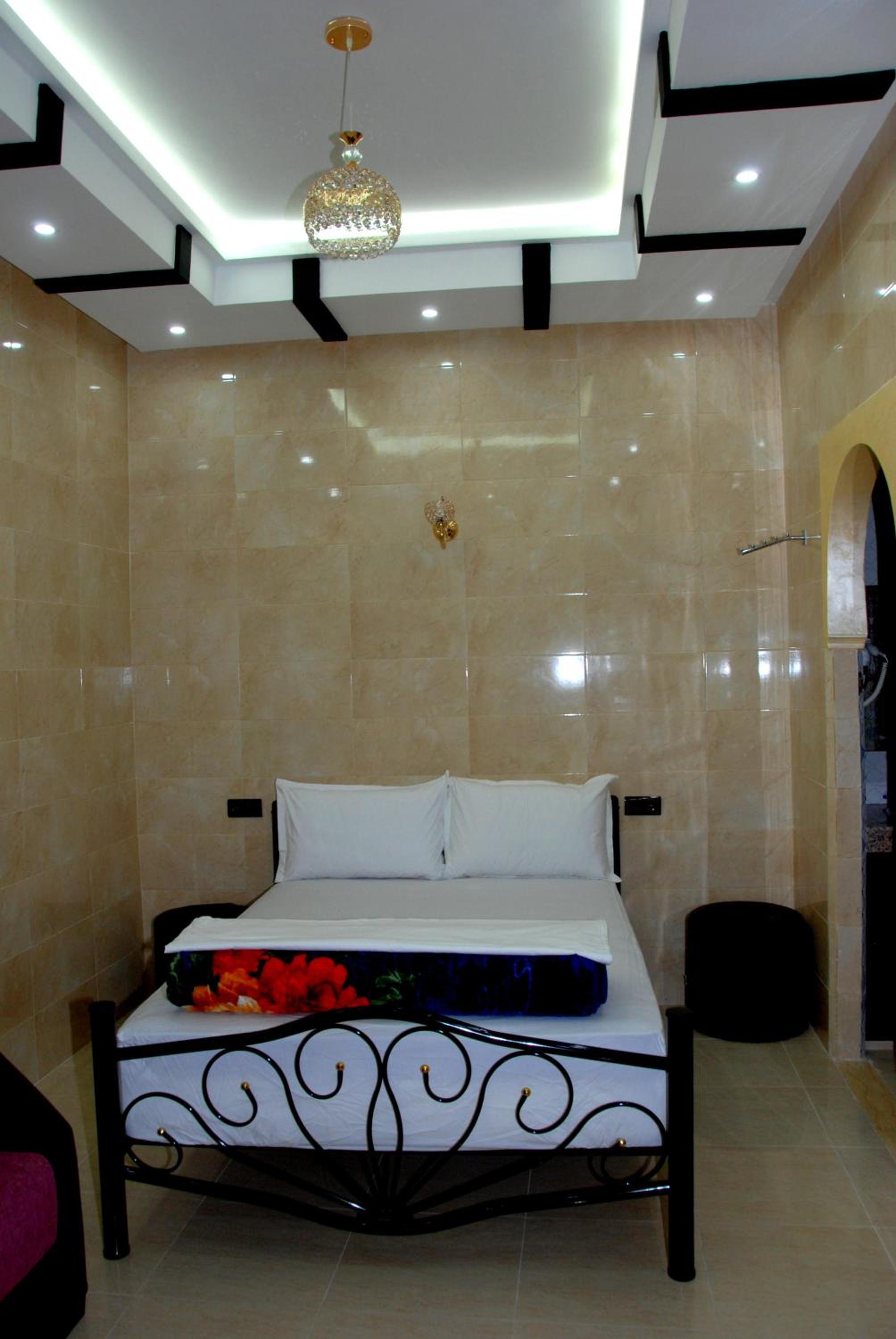 Triple Room - Photo 16
