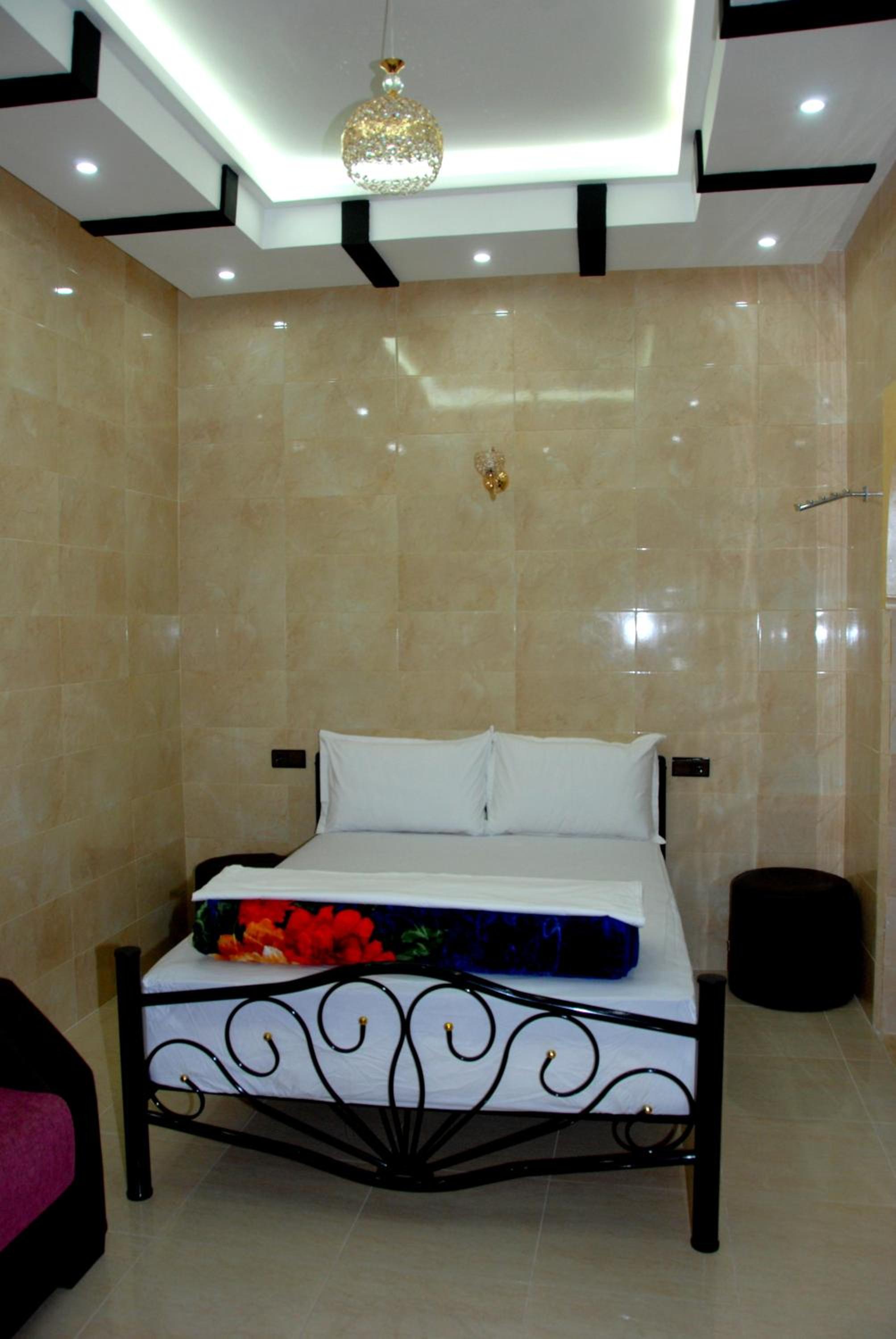 Triple Room - Photo 15