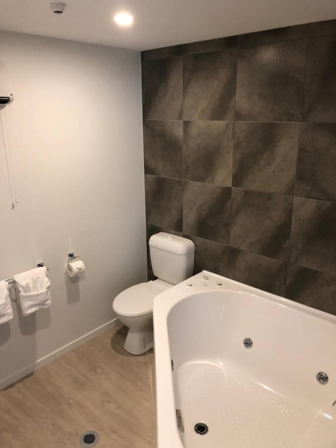 Family Suite with Spa Bath (Ground floor) photo 2