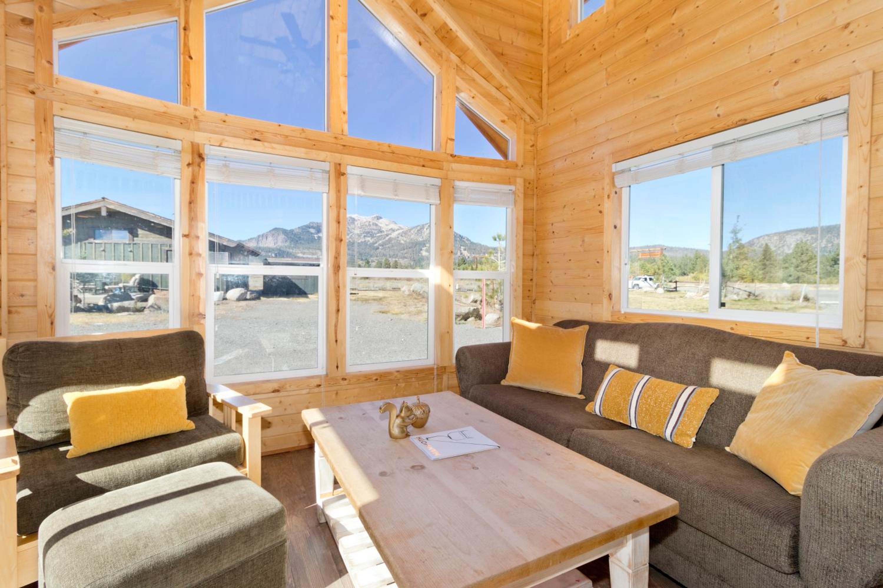 Lonsdale Cabin Sierra Meadows Ranch photo 1