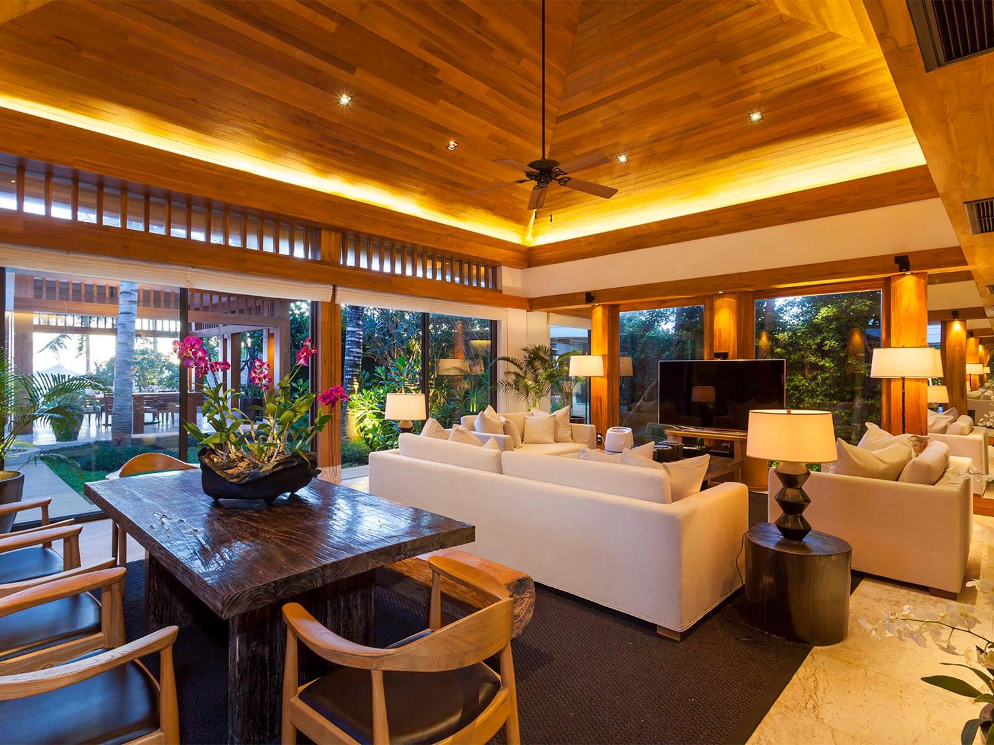 Villa with Sea View photo 3