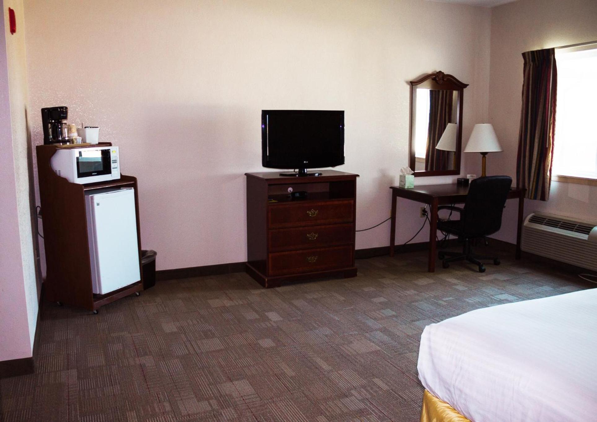 King Suite with Spa Bath photo 1