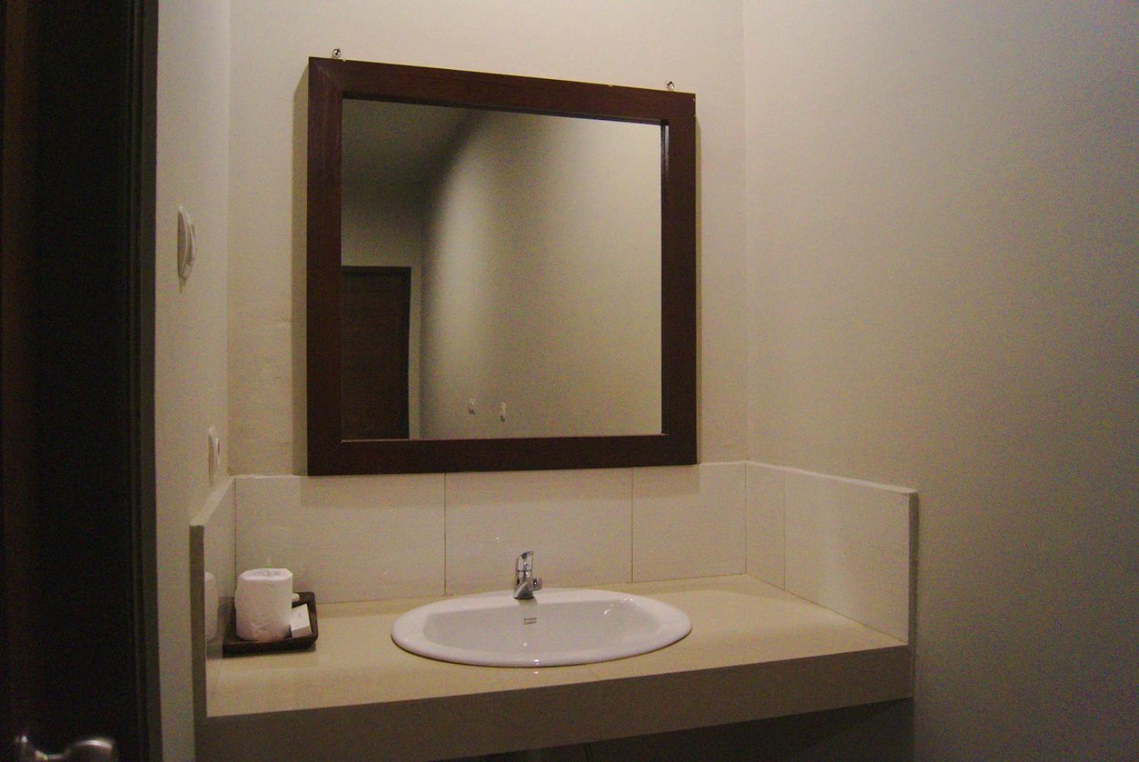 Double Room with Patio - Photo 7
