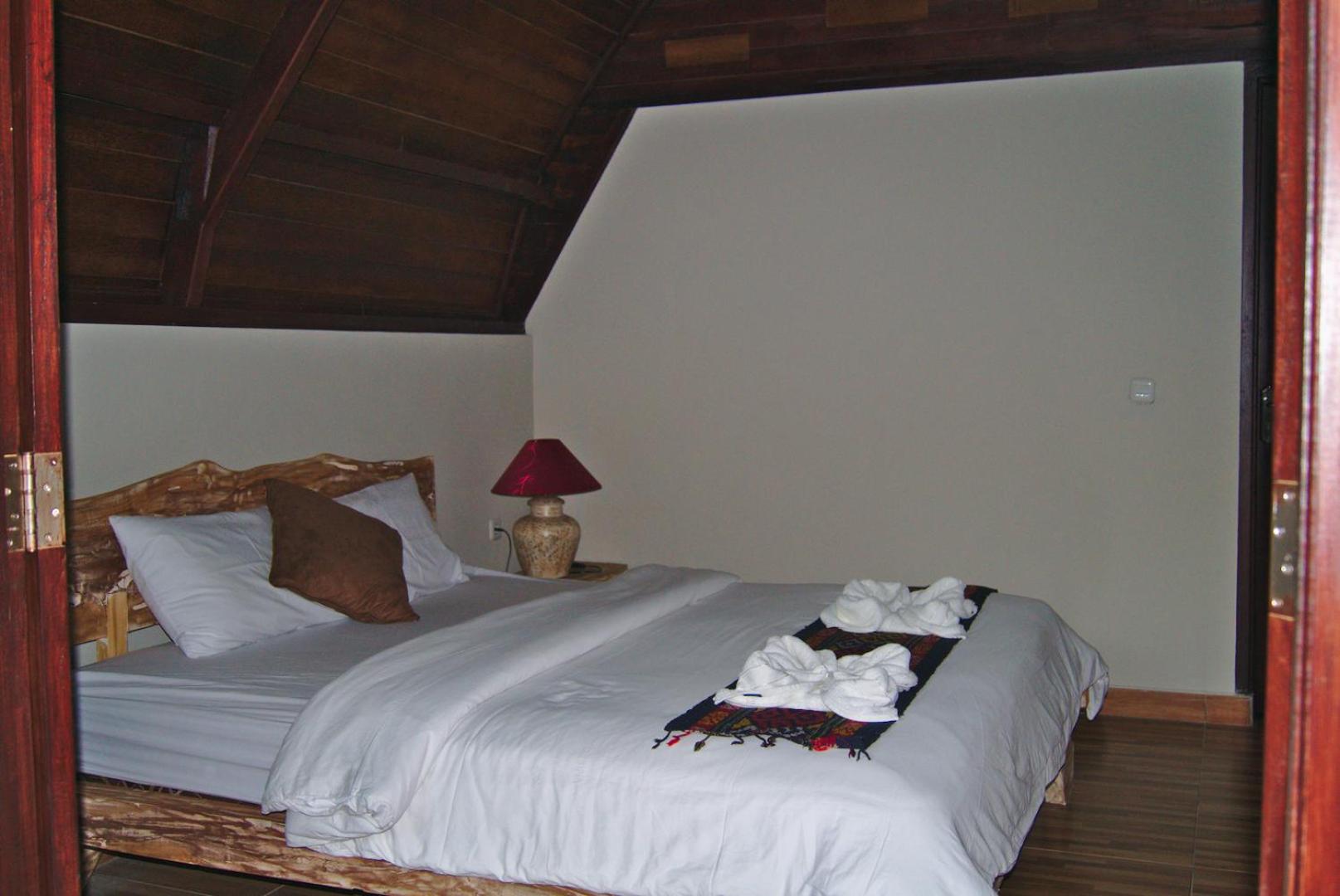 Deluxe Double Room - Photo 12