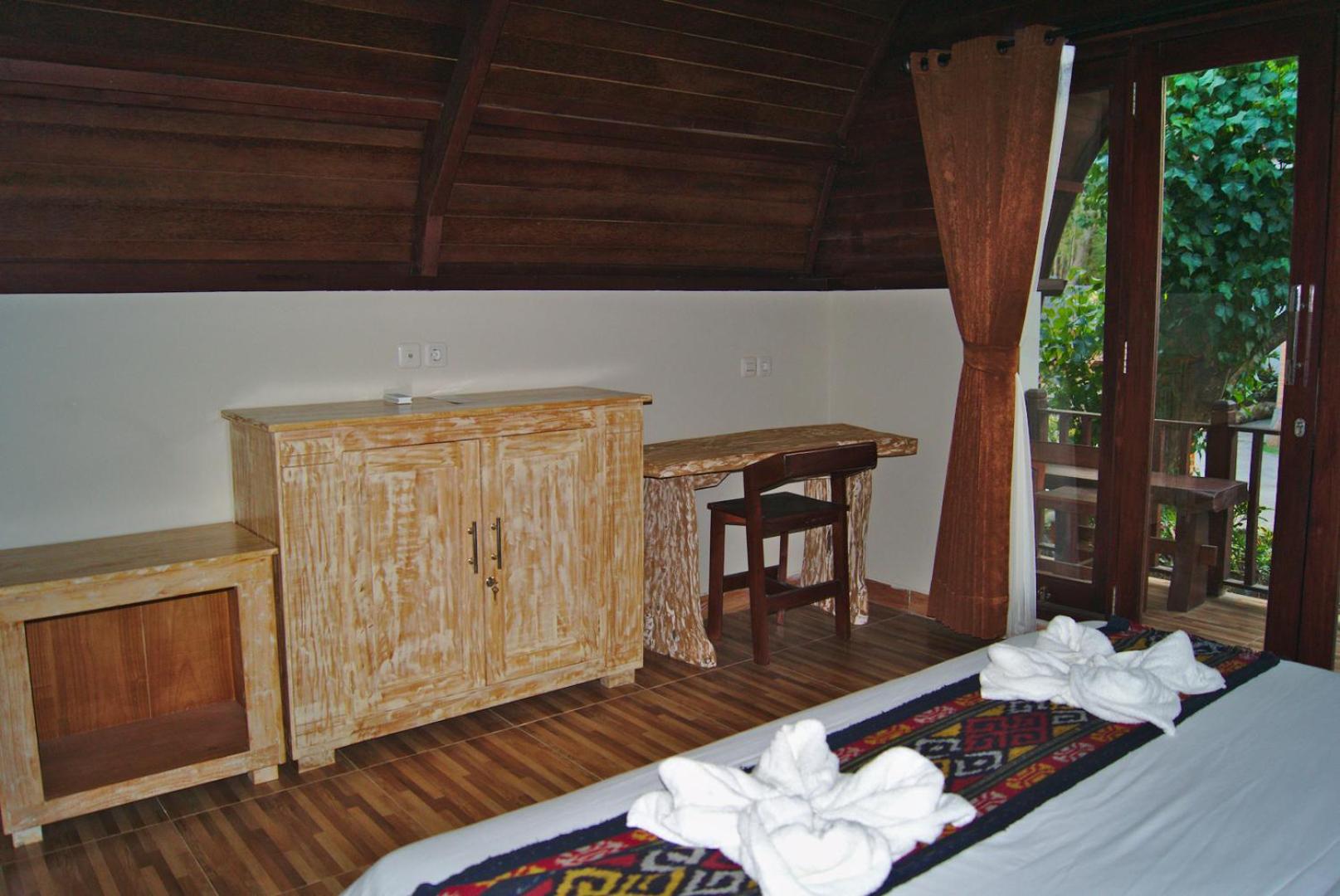 Deluxe Double Room - Photo 11