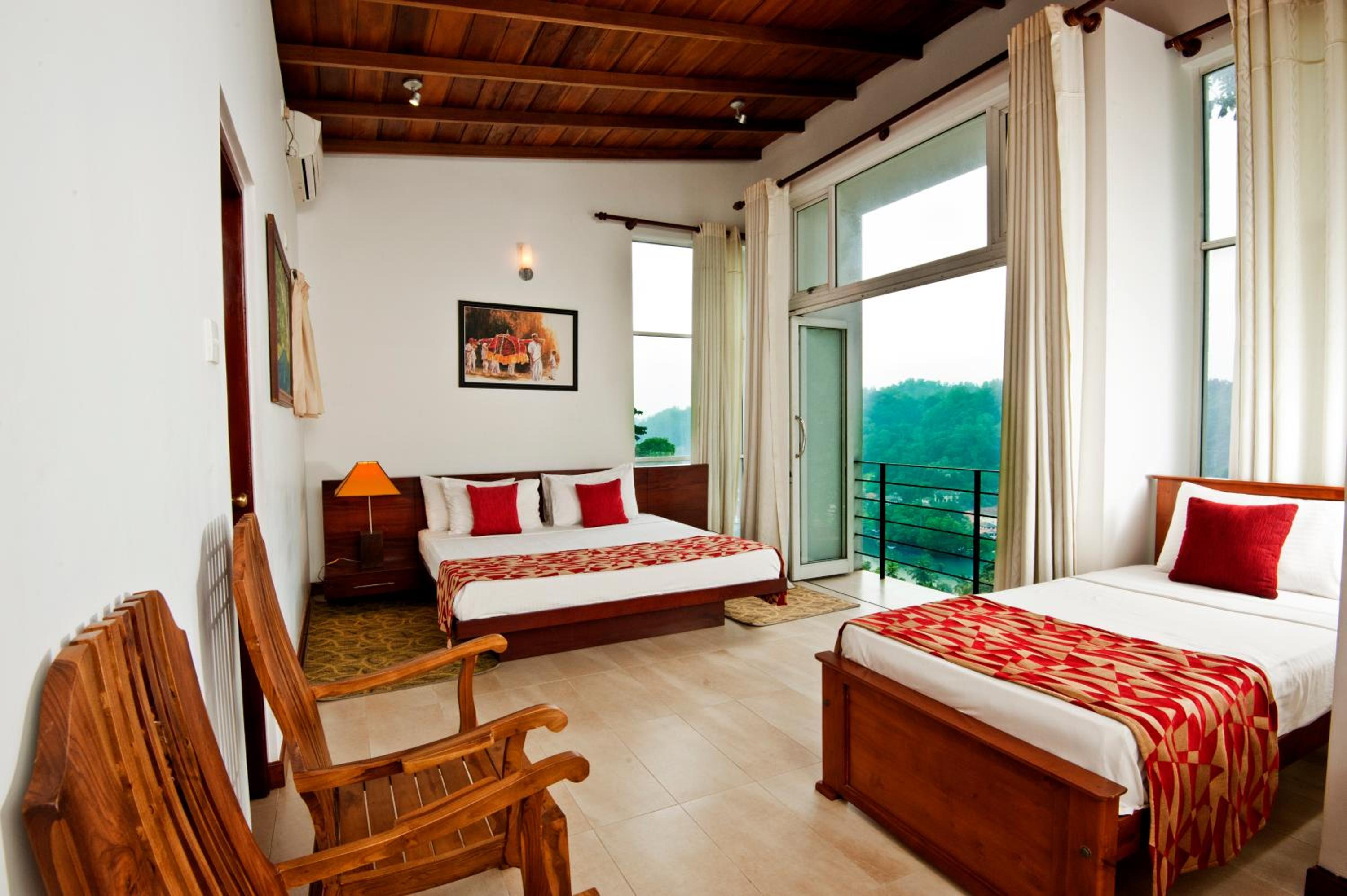 Deluxe Triple Room with Lake View photo 2