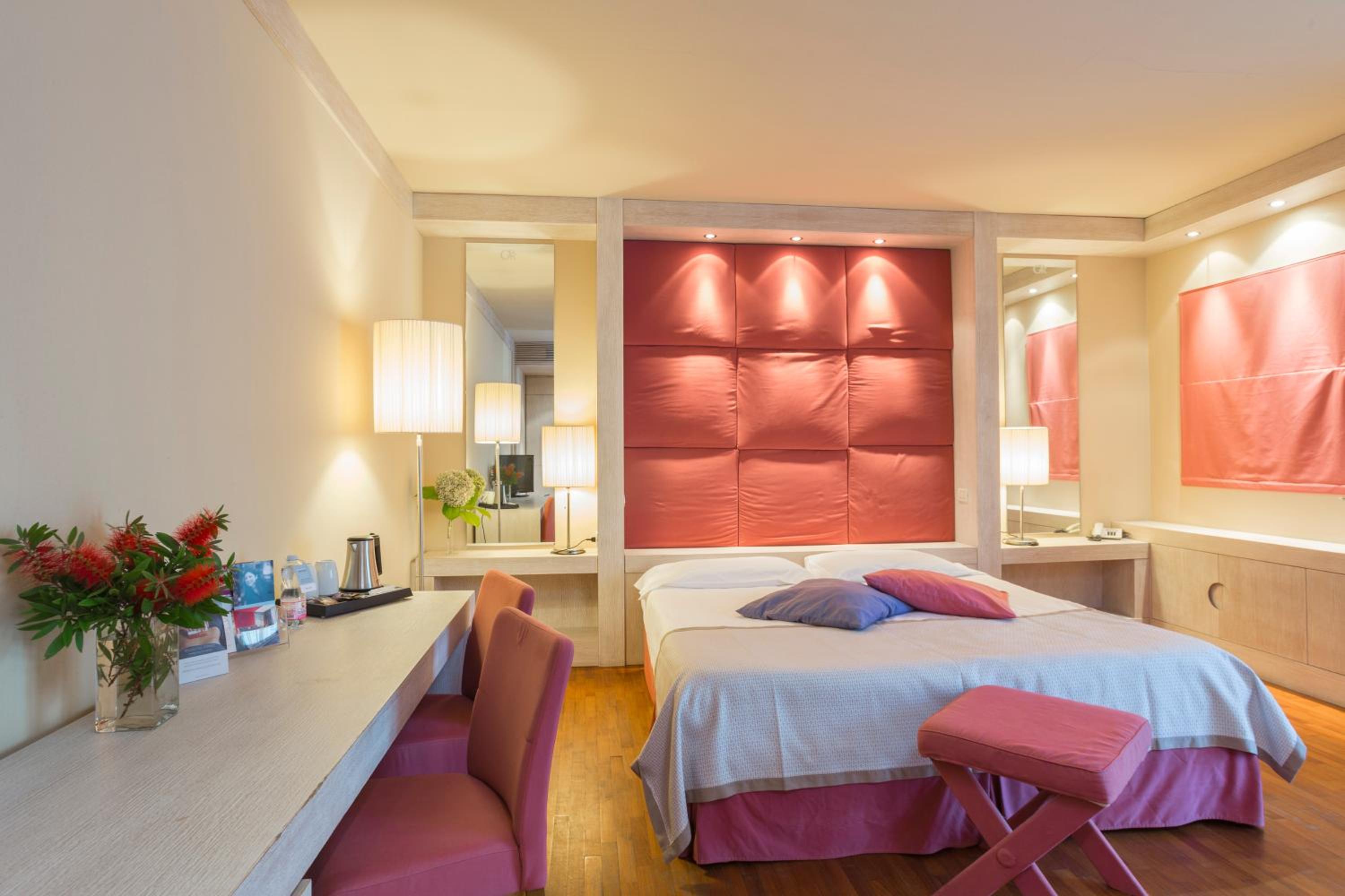 Deluxe Triple Room - Photo 2