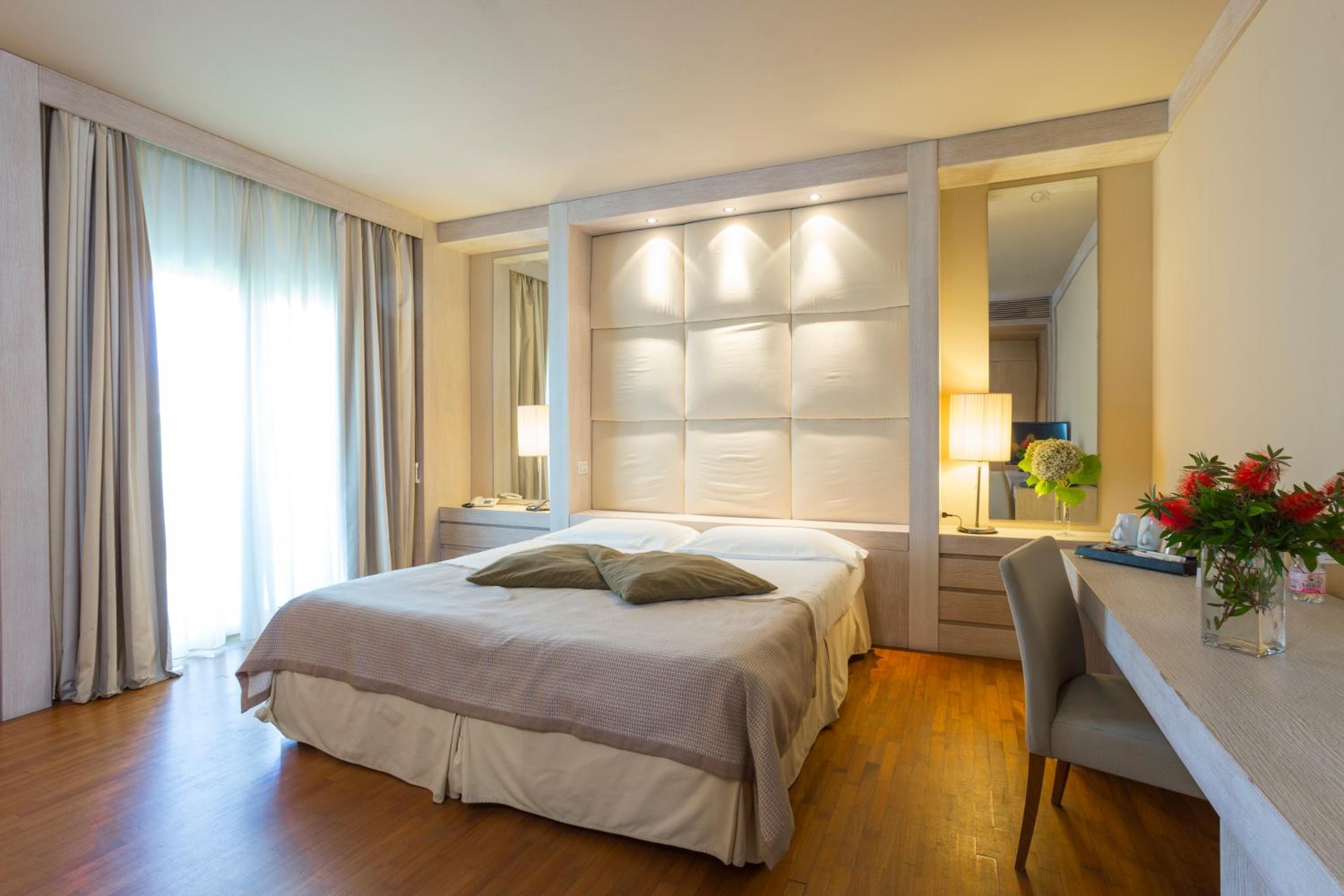Deluxe Double Room - Photo 1
