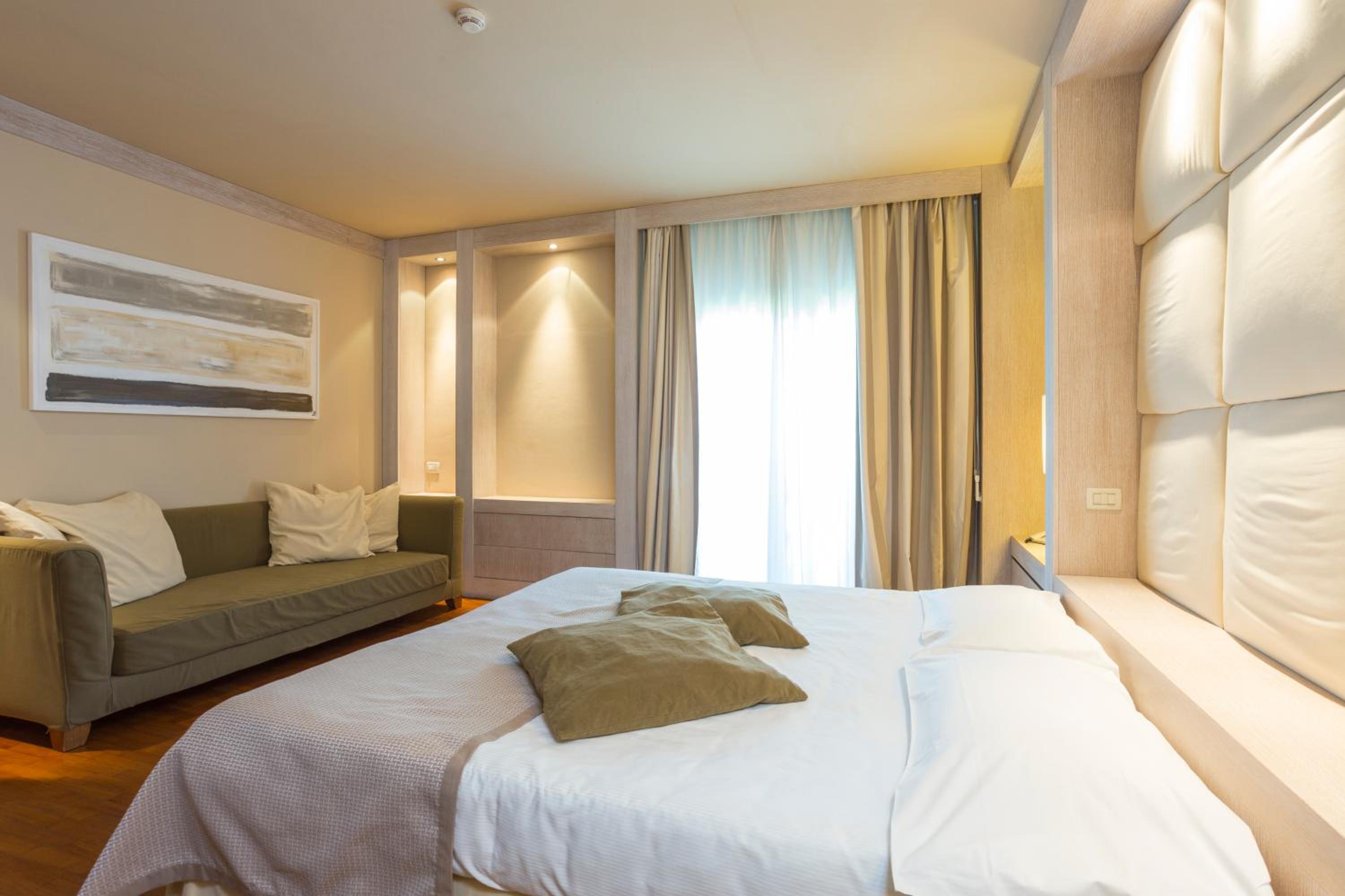 Deluxe Double Room - Photo 6