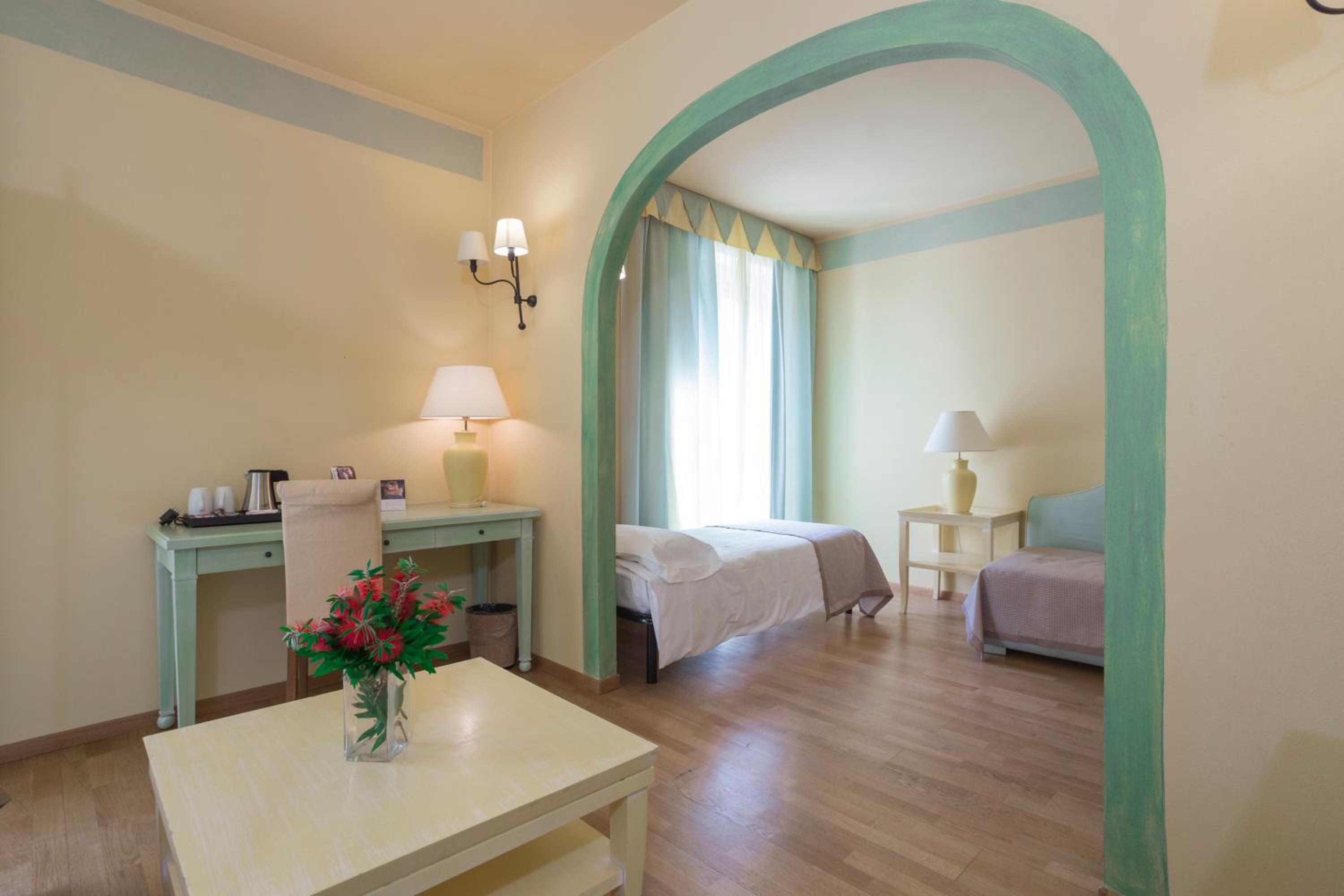 Superior Quadruple Room - Photo 2