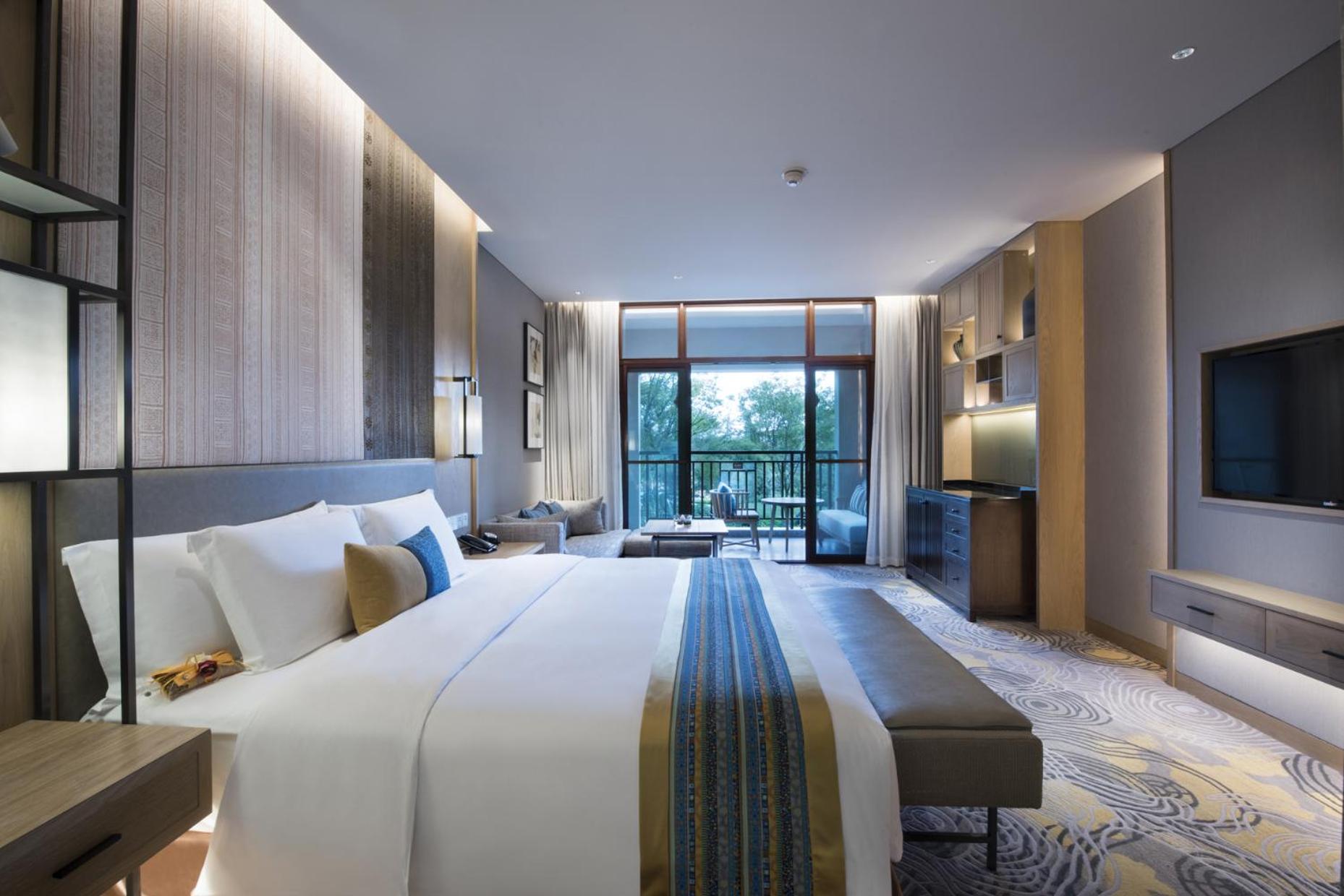 Standard King Room