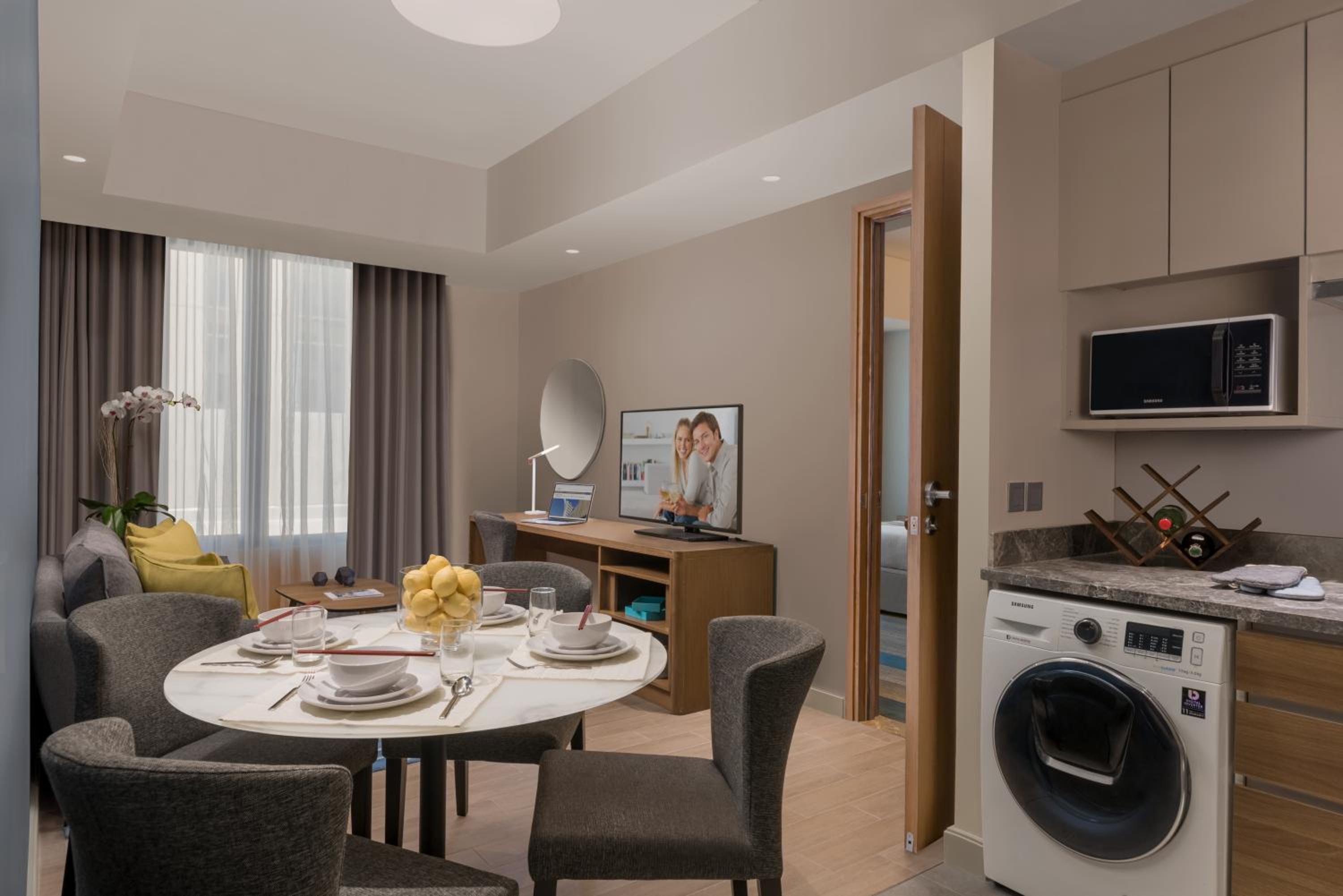 One-Bedroom Apartment - Photo 7