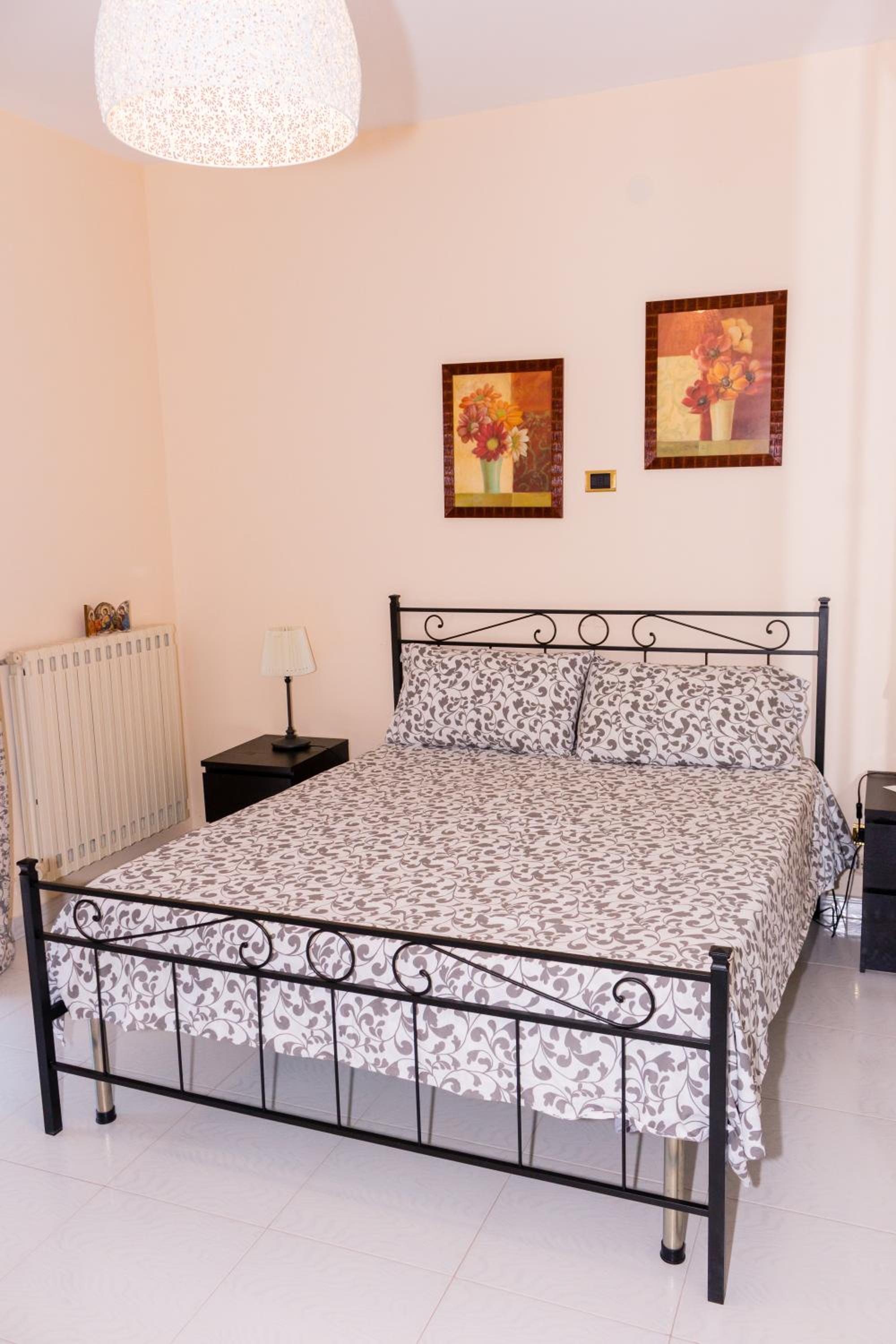 Double Room with Balcony - Photo 1
