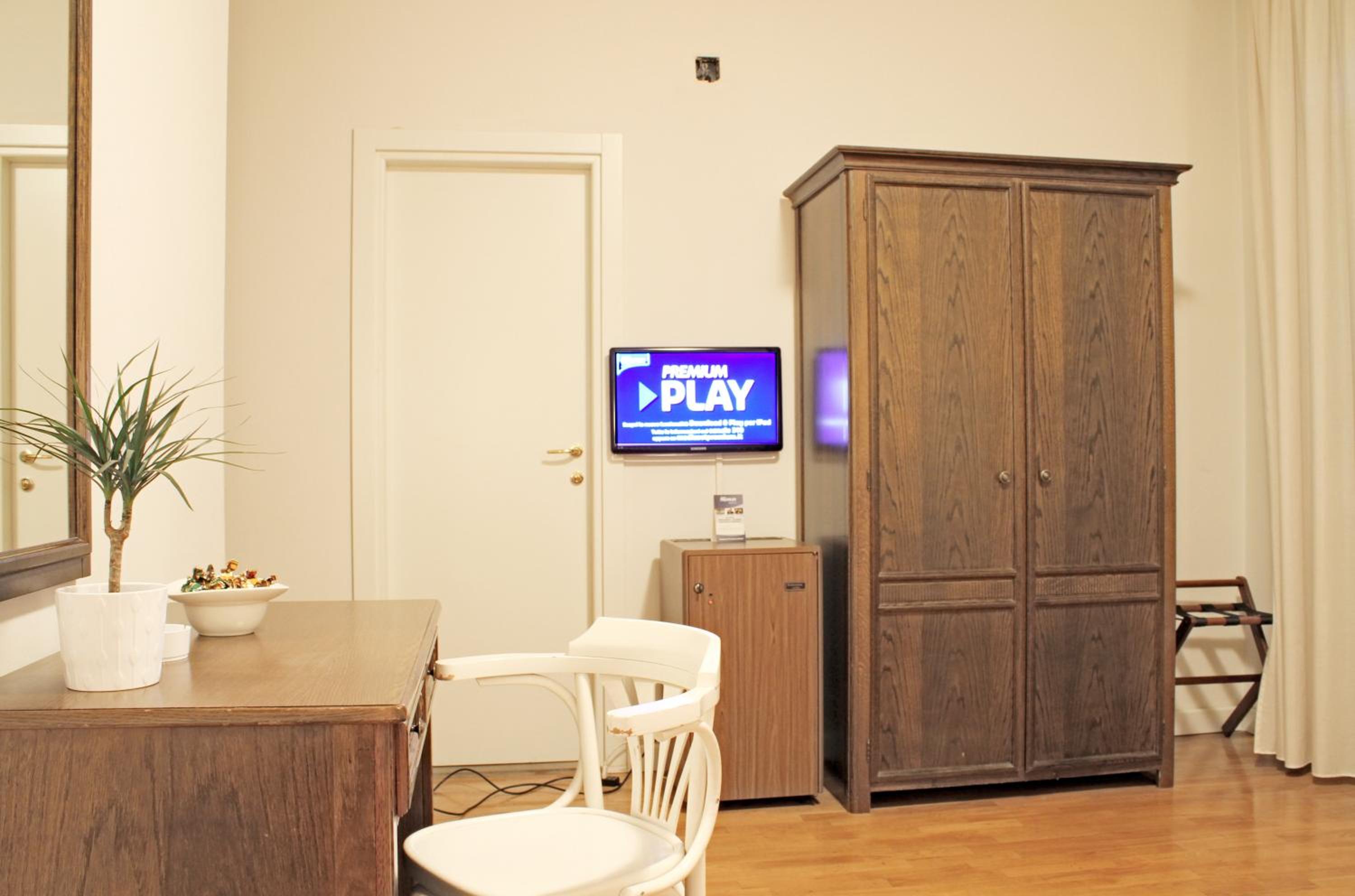 Triple Room - Photo 6