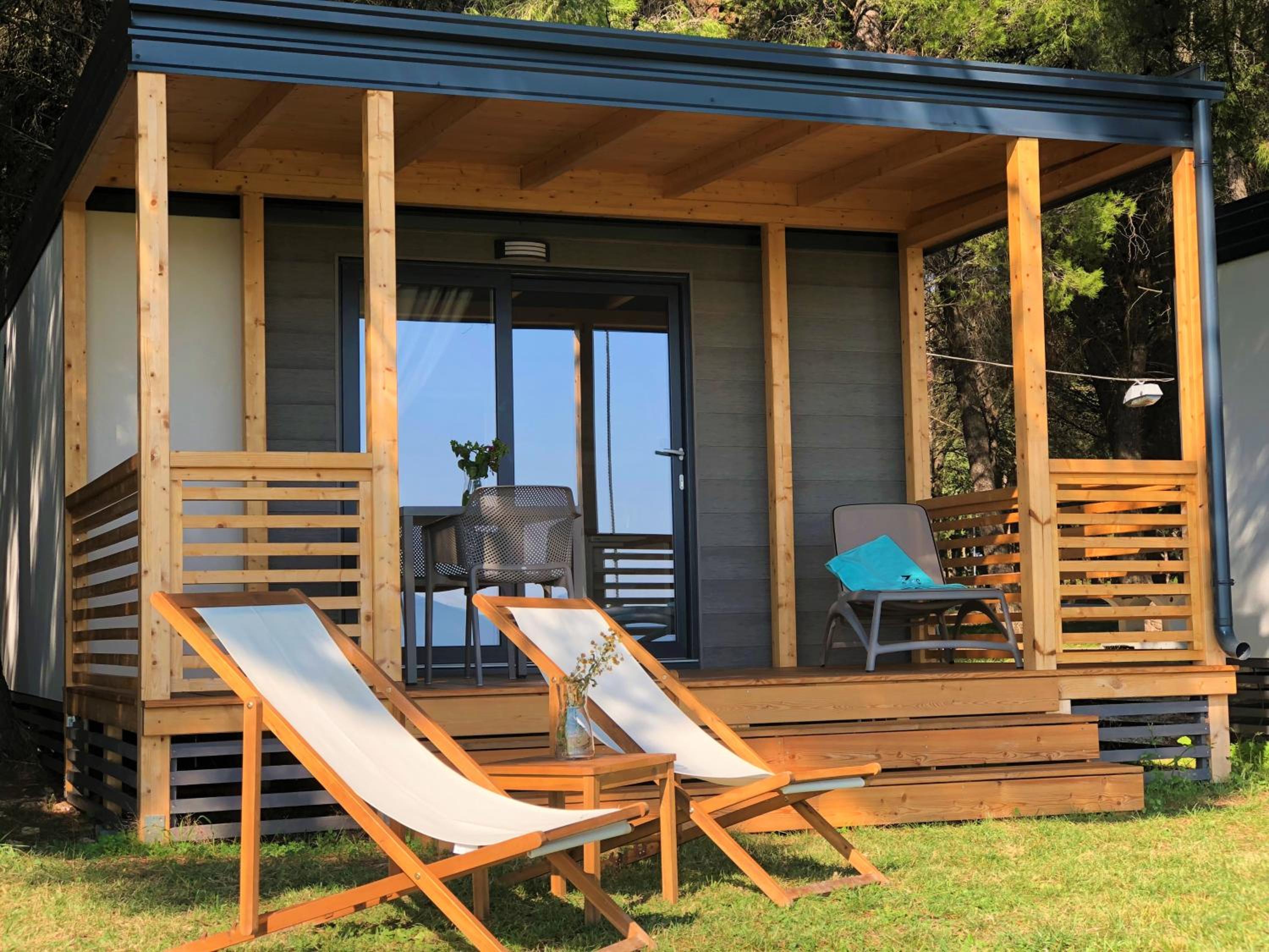 Mobile home with Terrace and Lake View - Photo 5