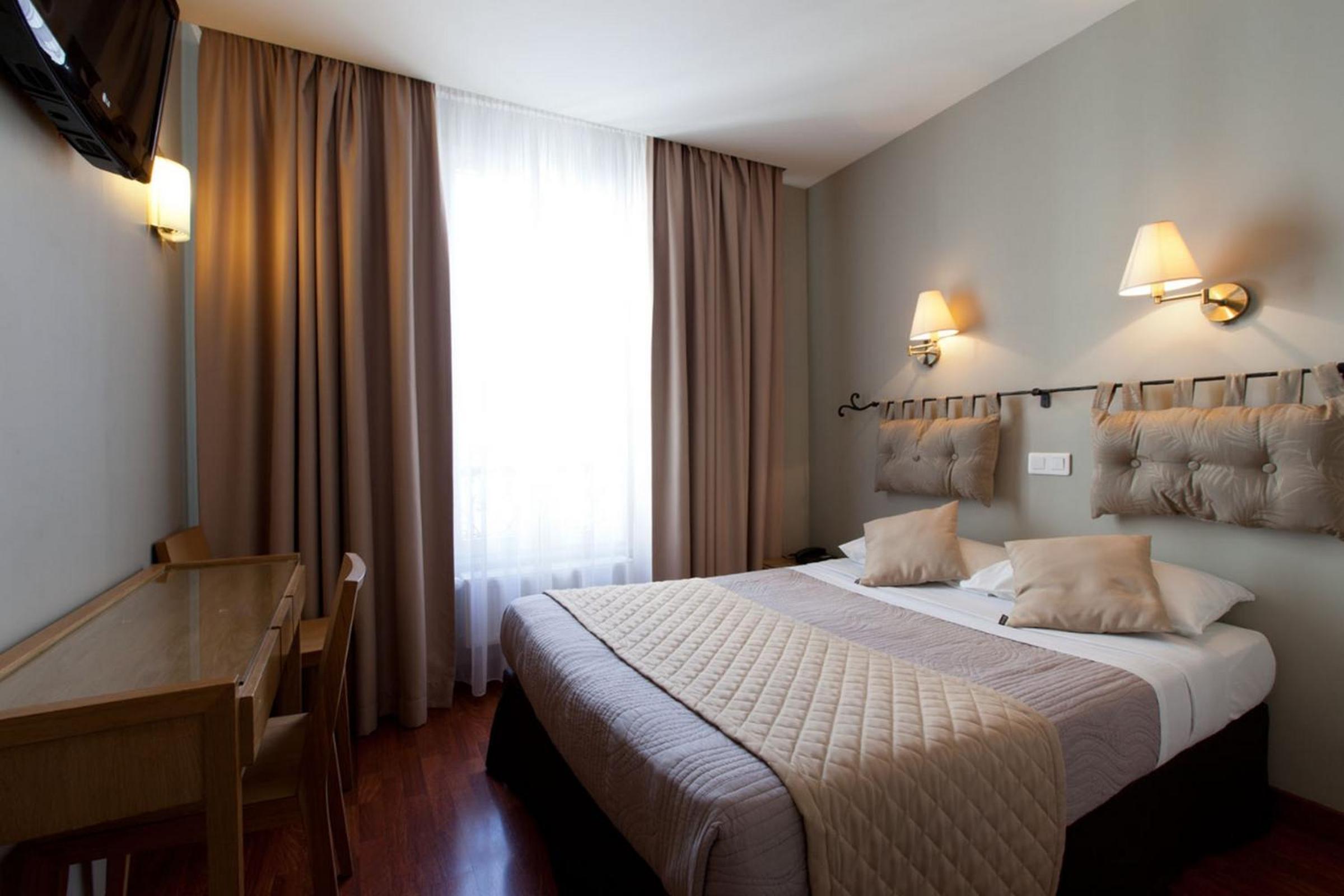 Double Room photo 2