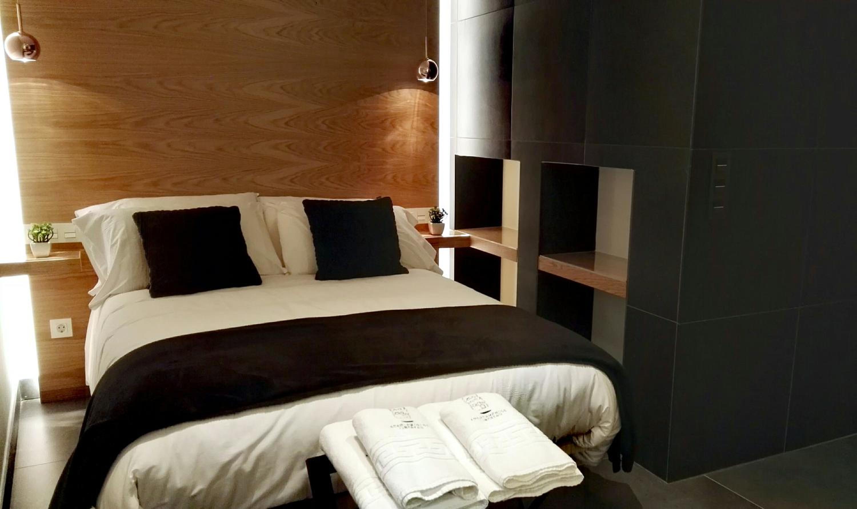 Superior Suite - Photo 7