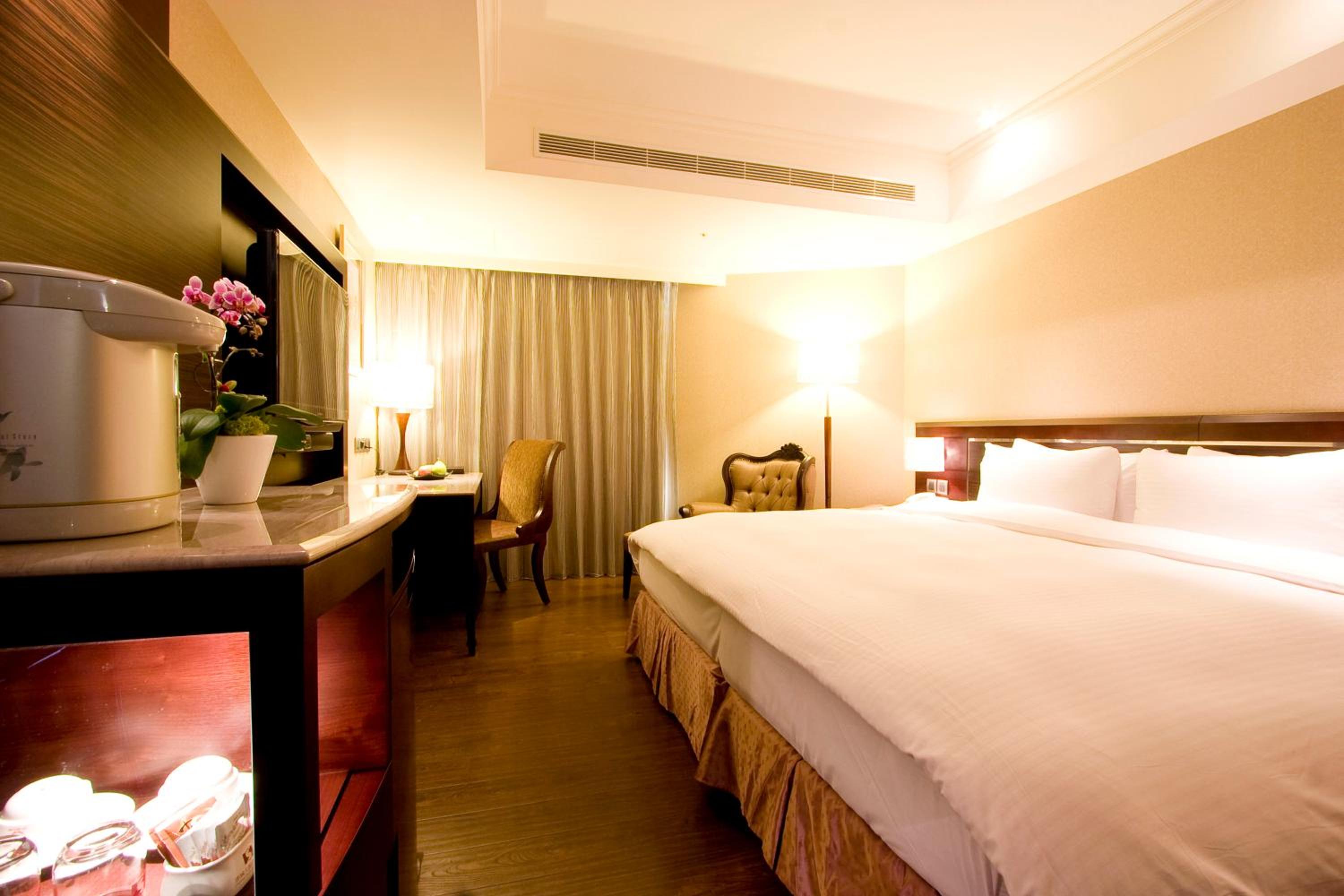 Double Room - Photo 6