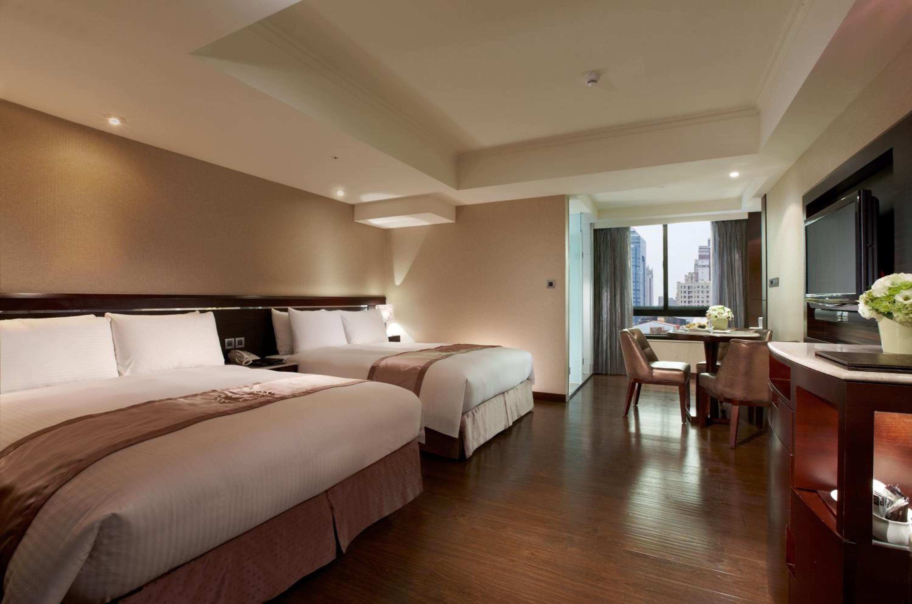 Quadruple Room - Photo 7