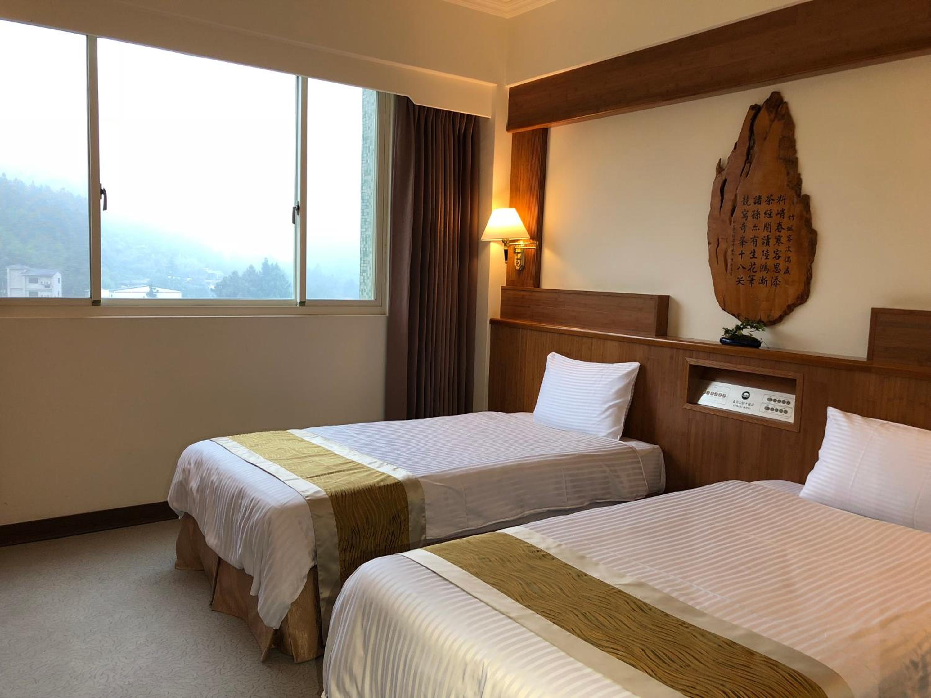 Standard Twin Room photo 2