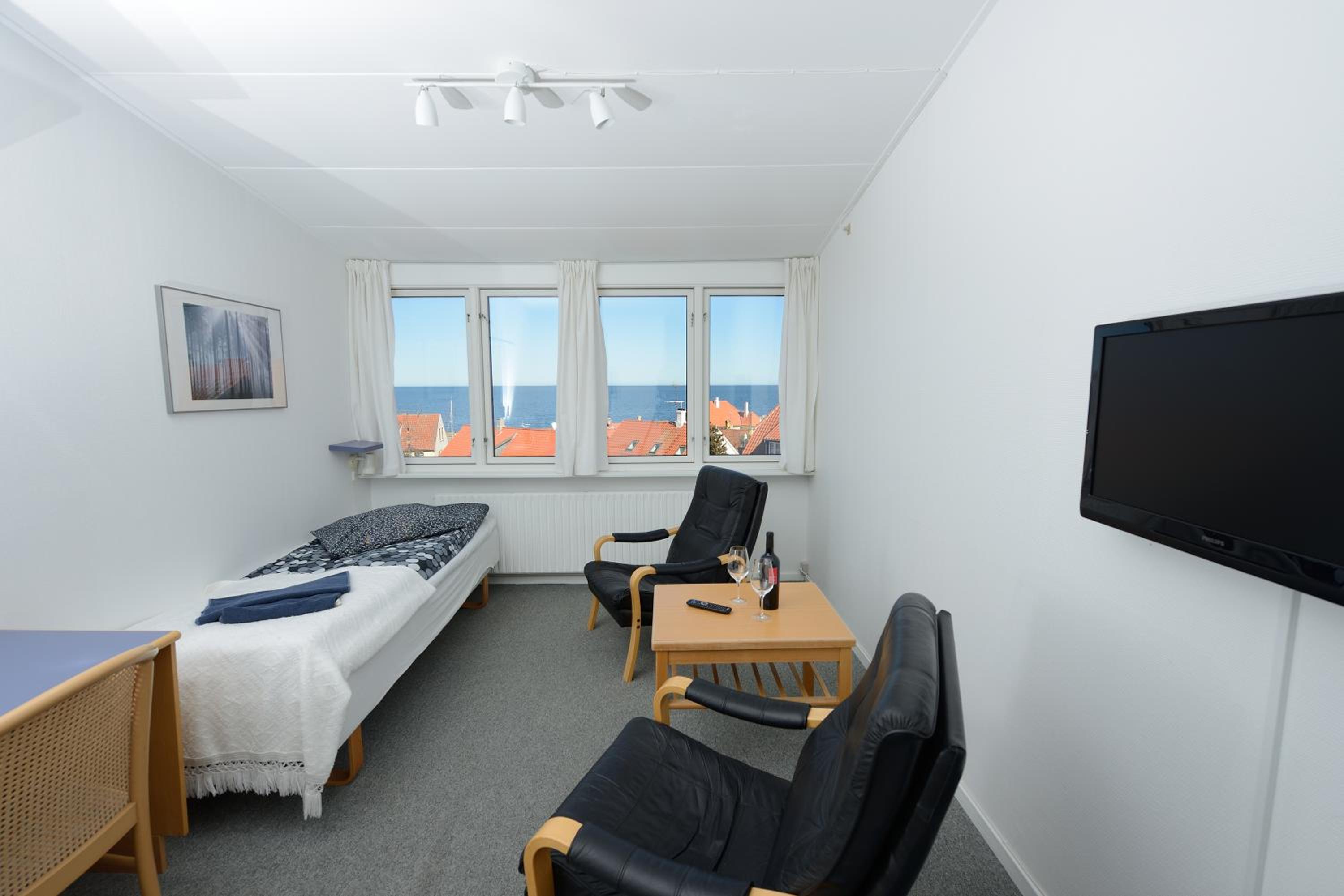 Twin Room with Sea View (no dogs allowed) photo 1