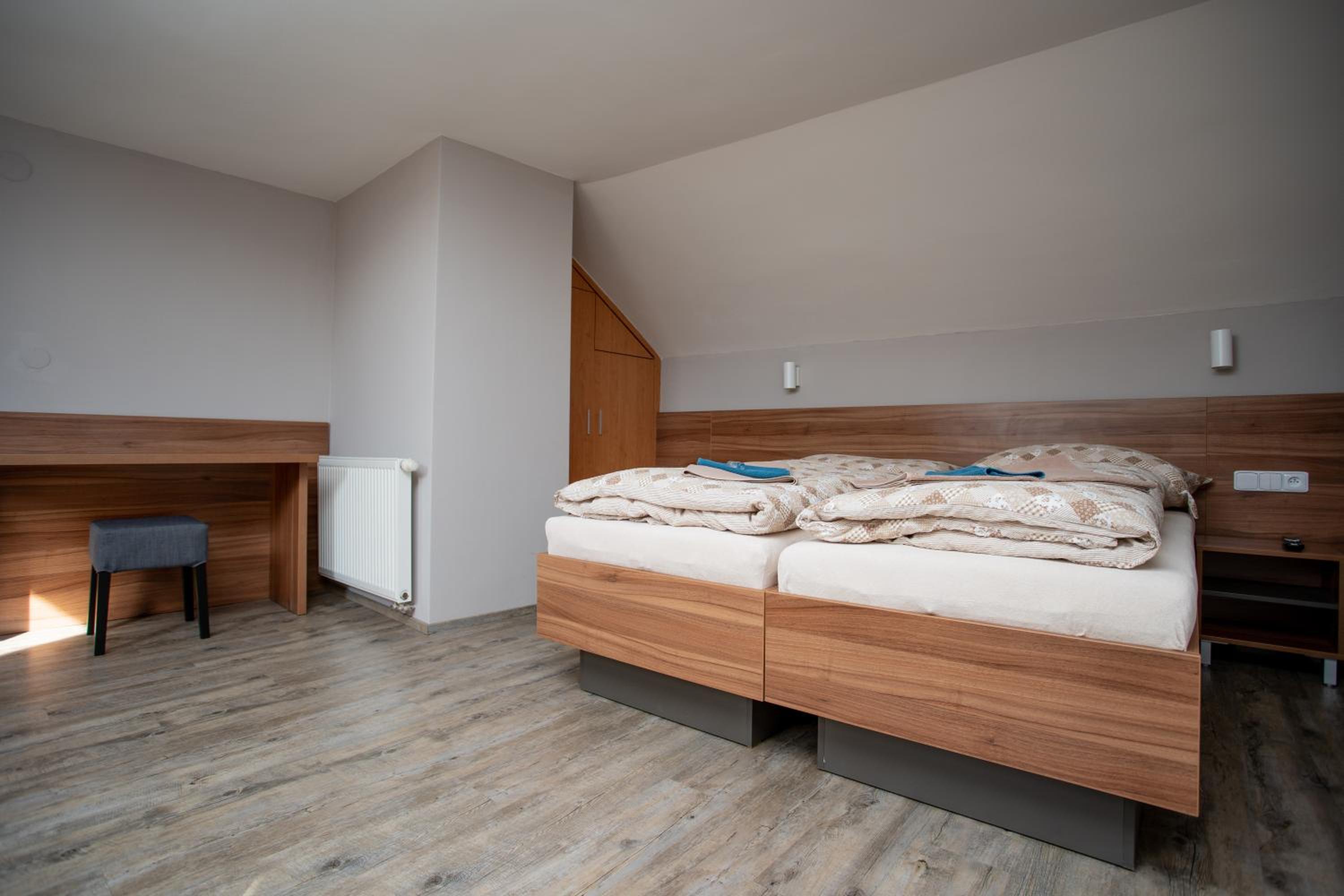 Quadruple Room with Air Conditioning - Photo 1