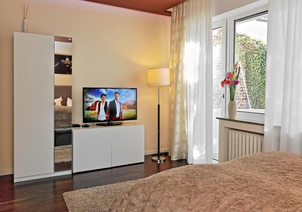Apartment with Garden View - Photo 8