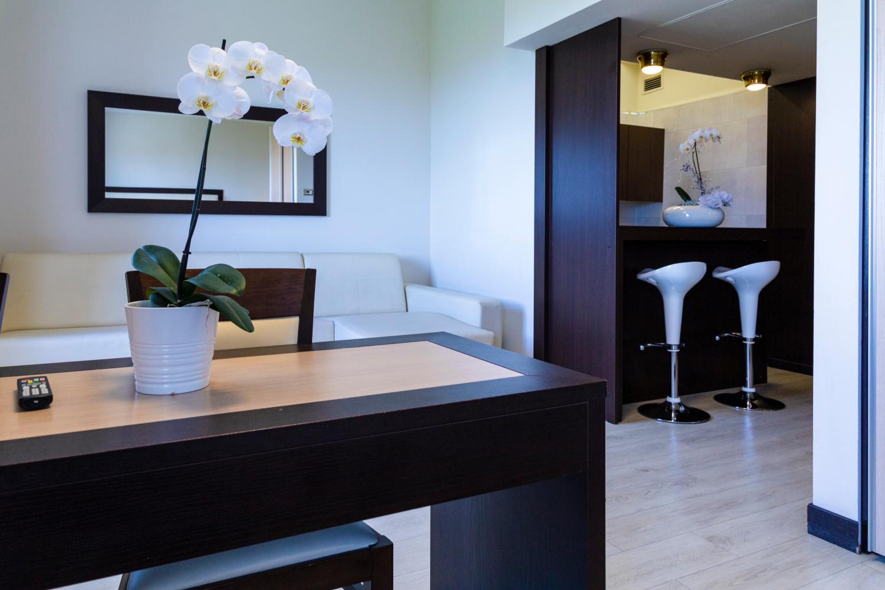 Loft Apartment Classic thumbnail 5