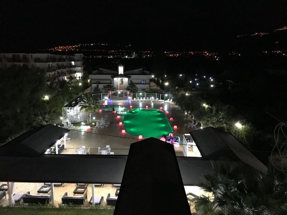 豪华双床房