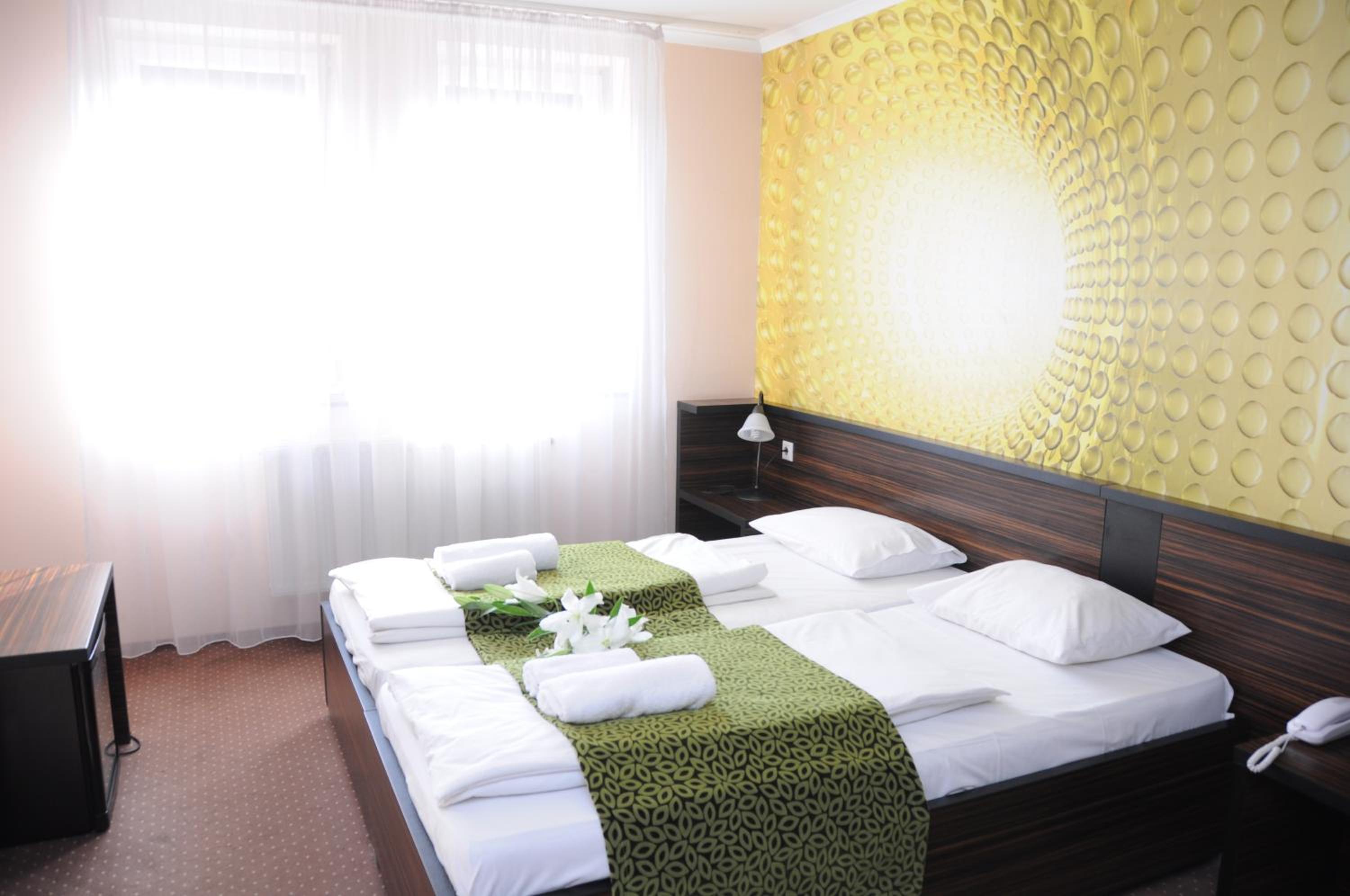 Standard Double Room - Photo 3