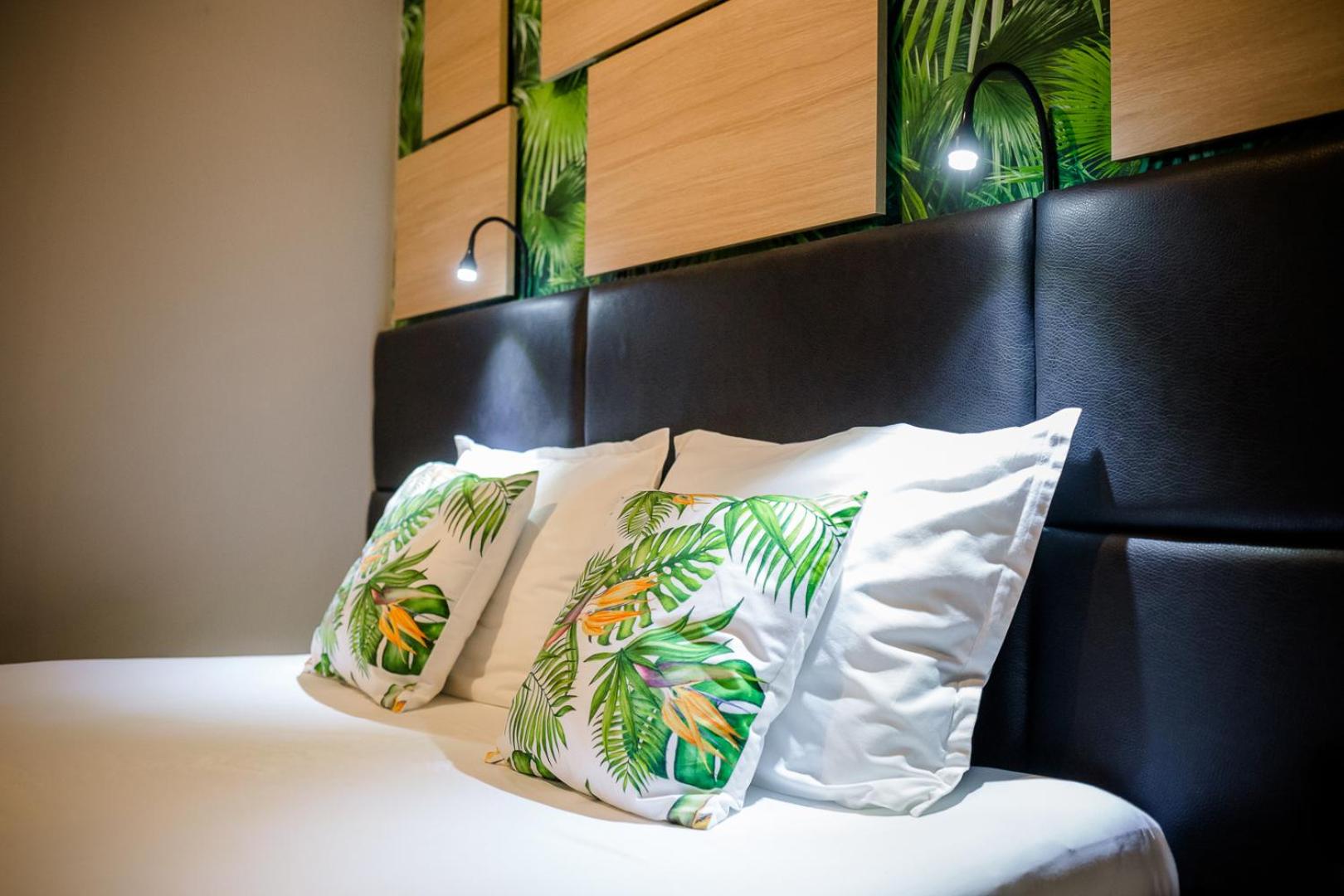 Standard Twin Room - Photo 13