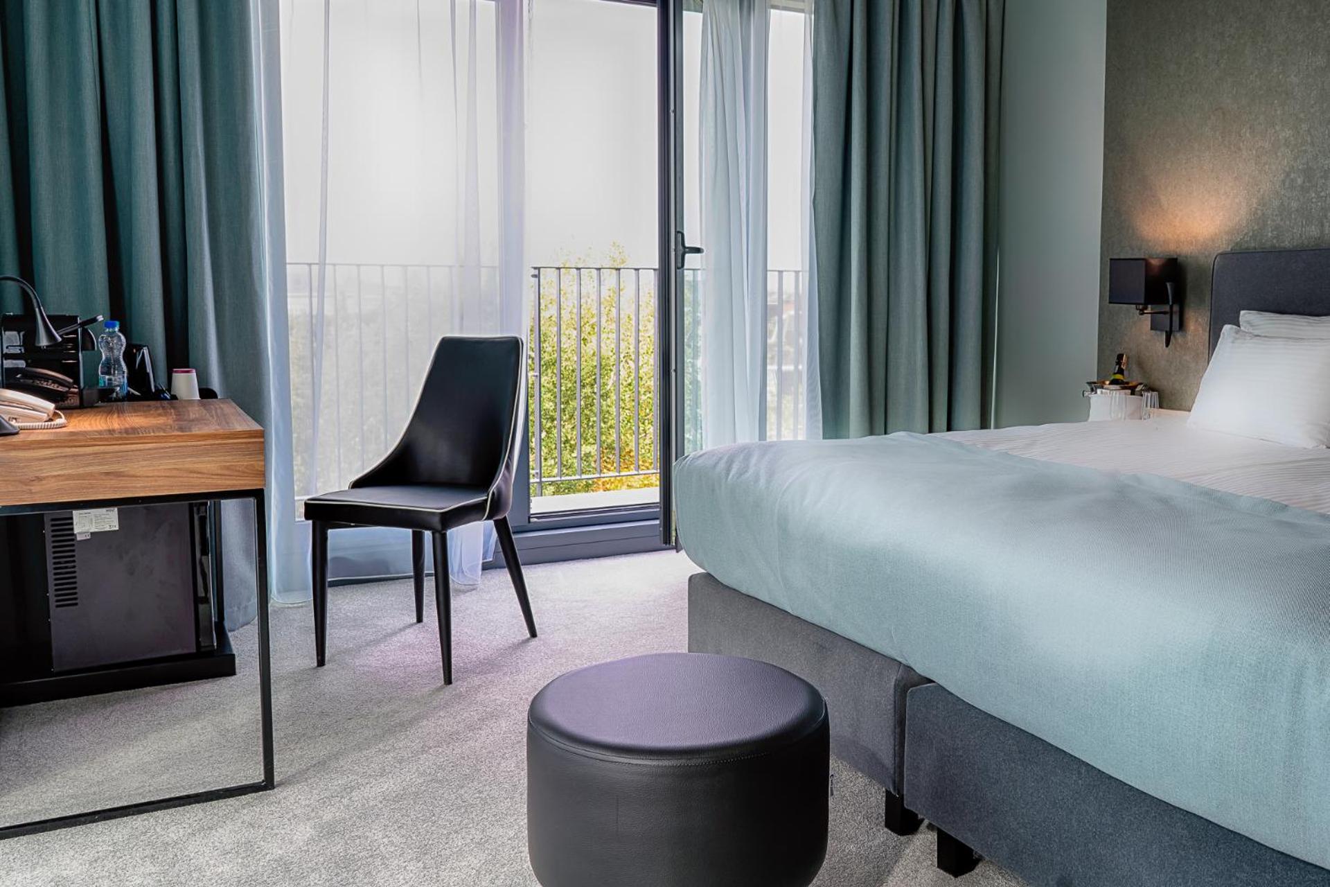 Premium Double or Twin Room photo 3