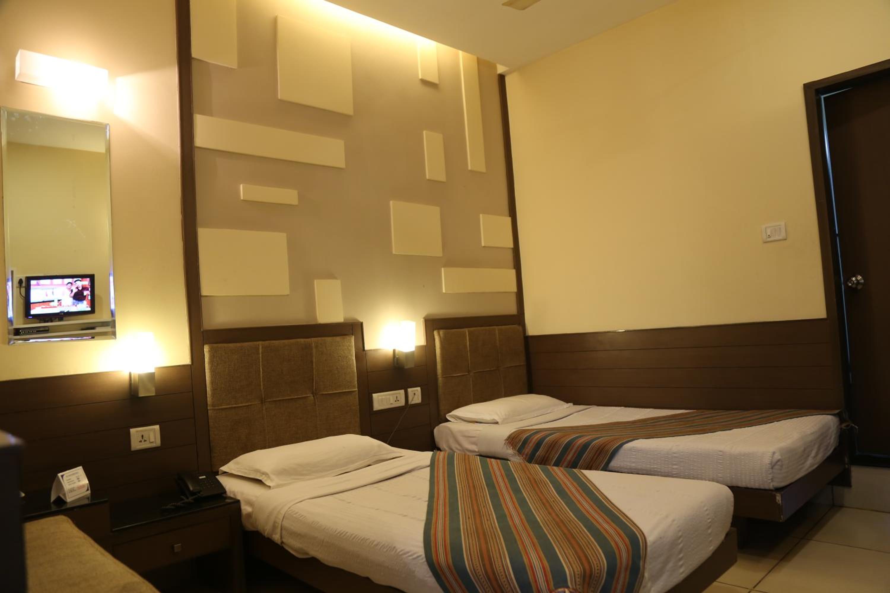 Budget Double Room - Photo 4