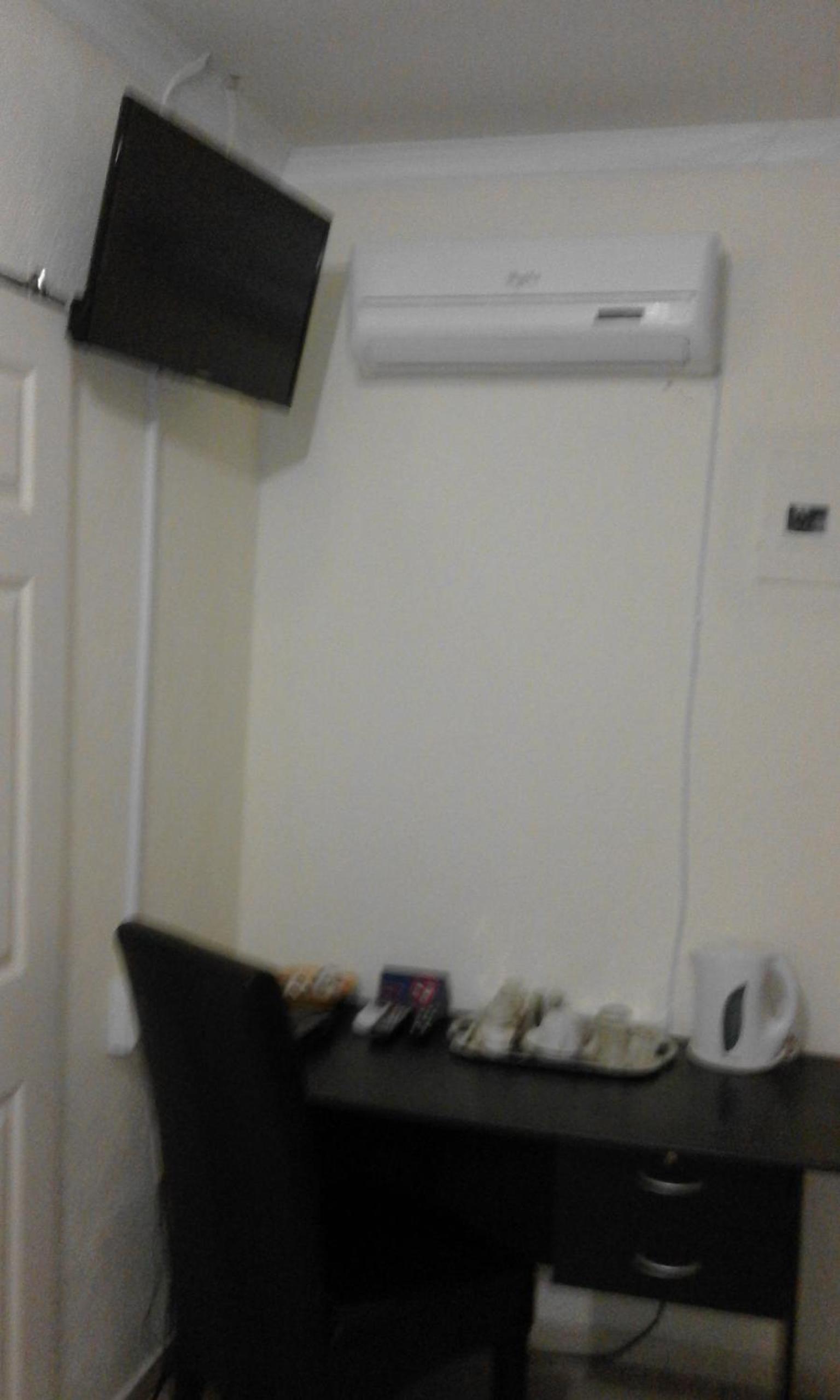 Deluxe Double or Twin Room - Photo 12