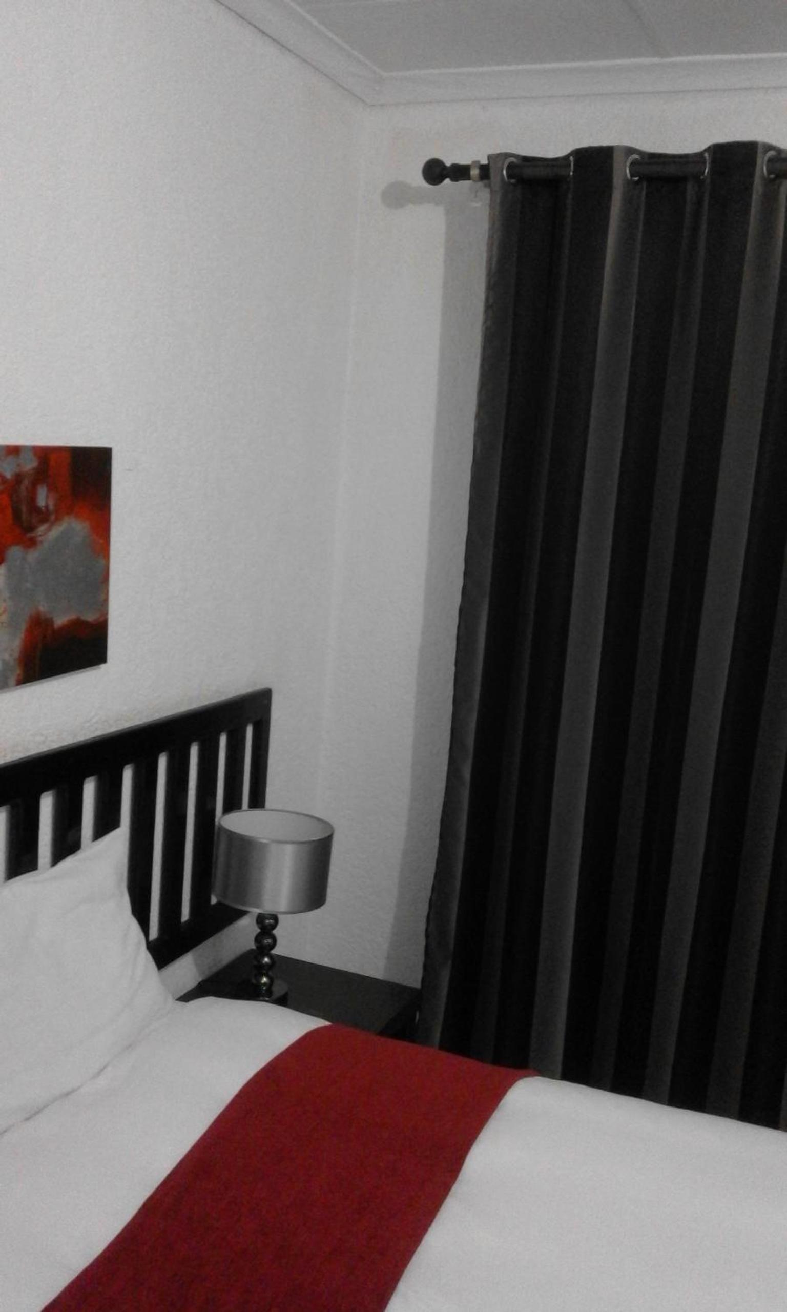 Deluxe Double or Twin Room - Photo 16
