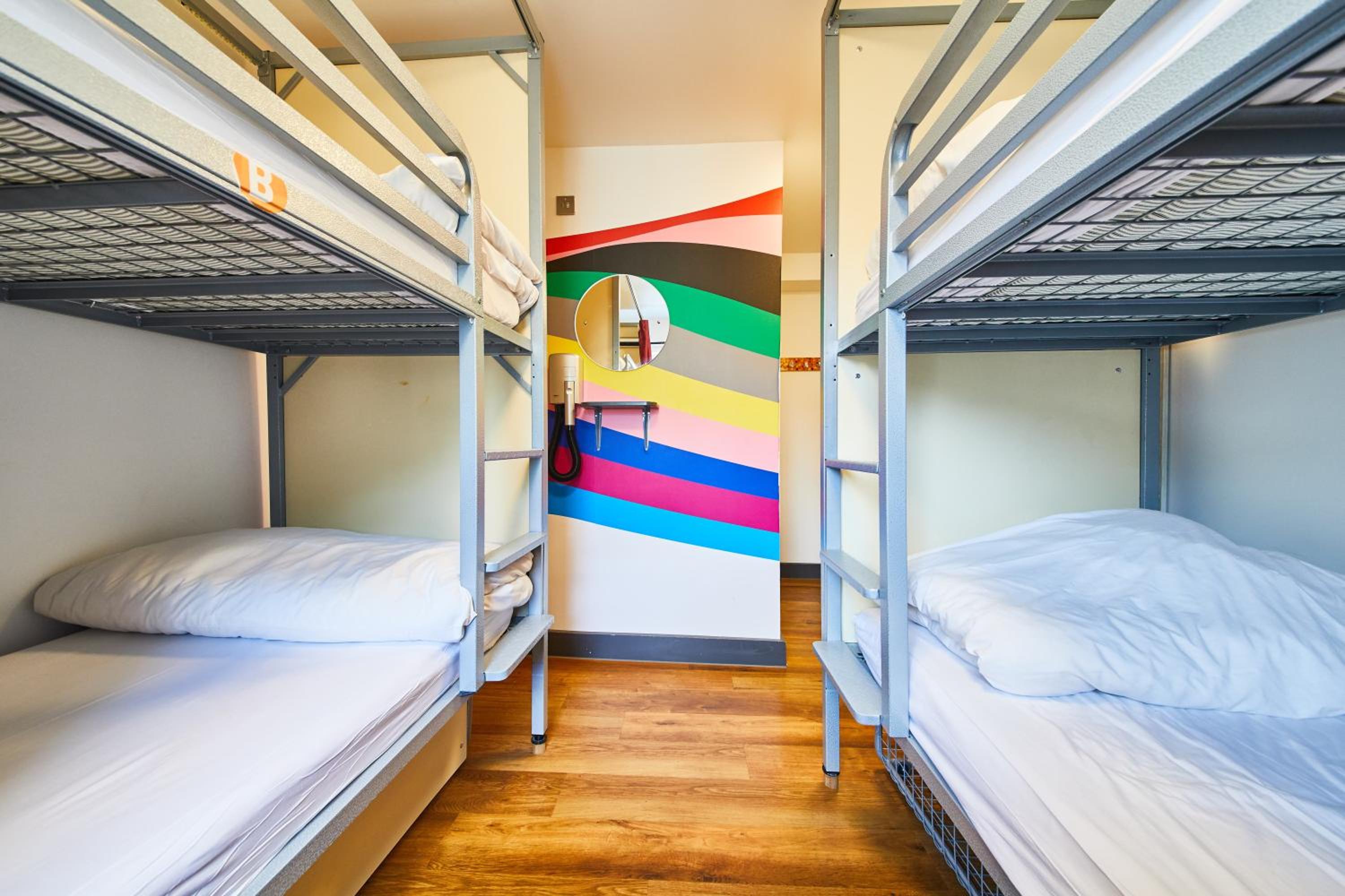 Bed in 4-Bed Mixed Dormitory Room with Private Bathroom photo 2