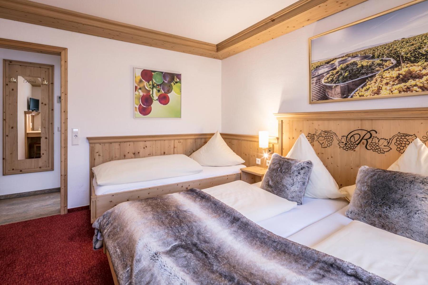 Triple Room - Photo 2