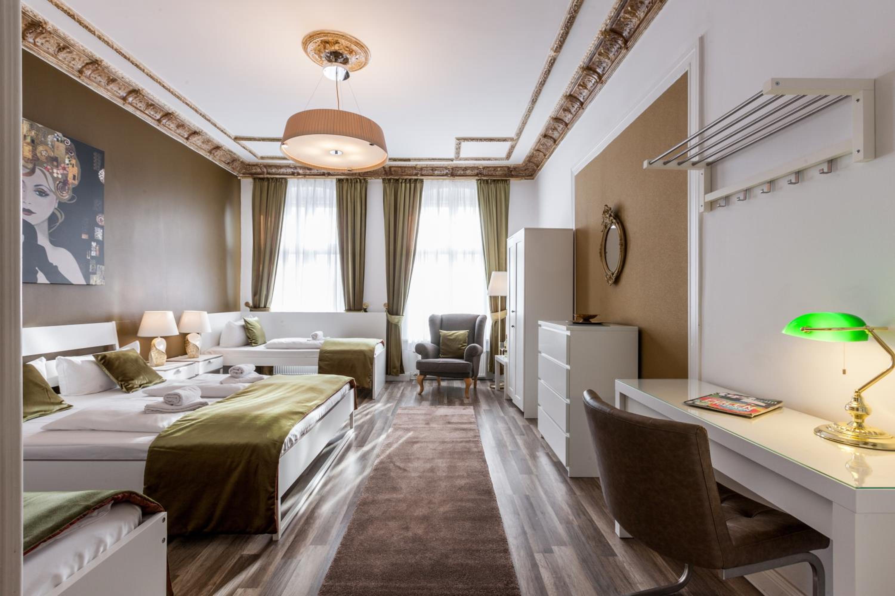 Three-Bedroom Apartment with Balcony photo 2