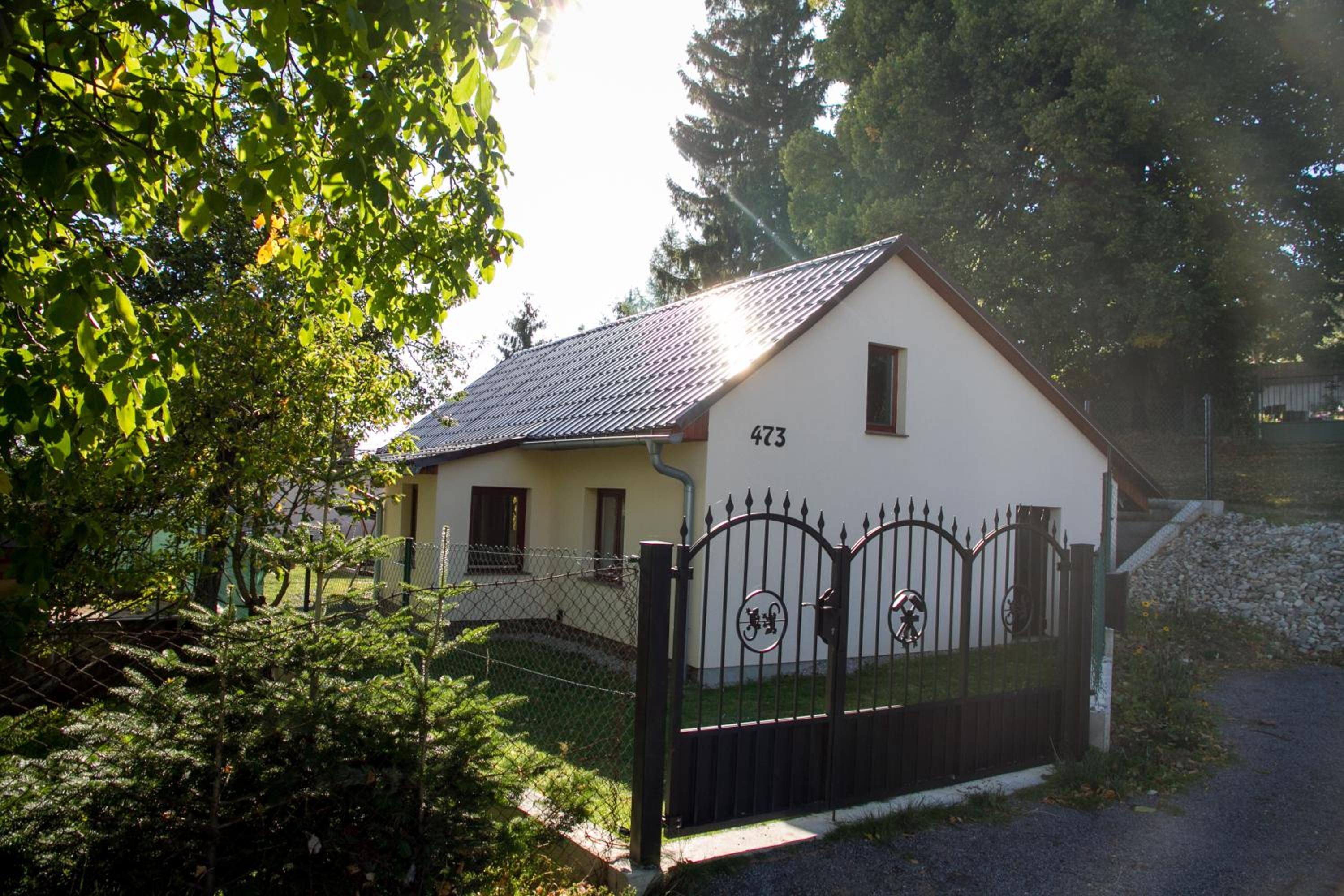 Two-Bedroom House photo 3