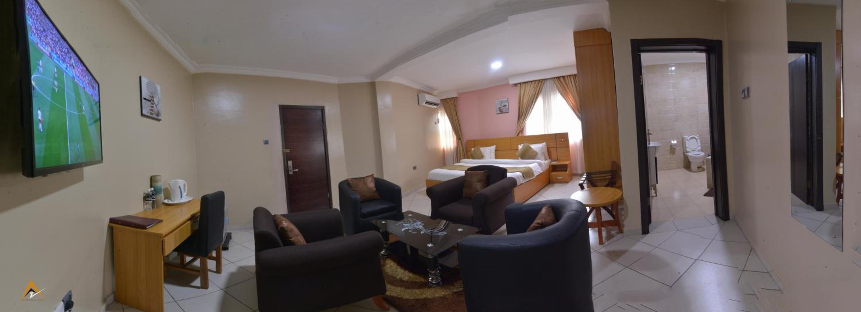 Diplomatic Suite