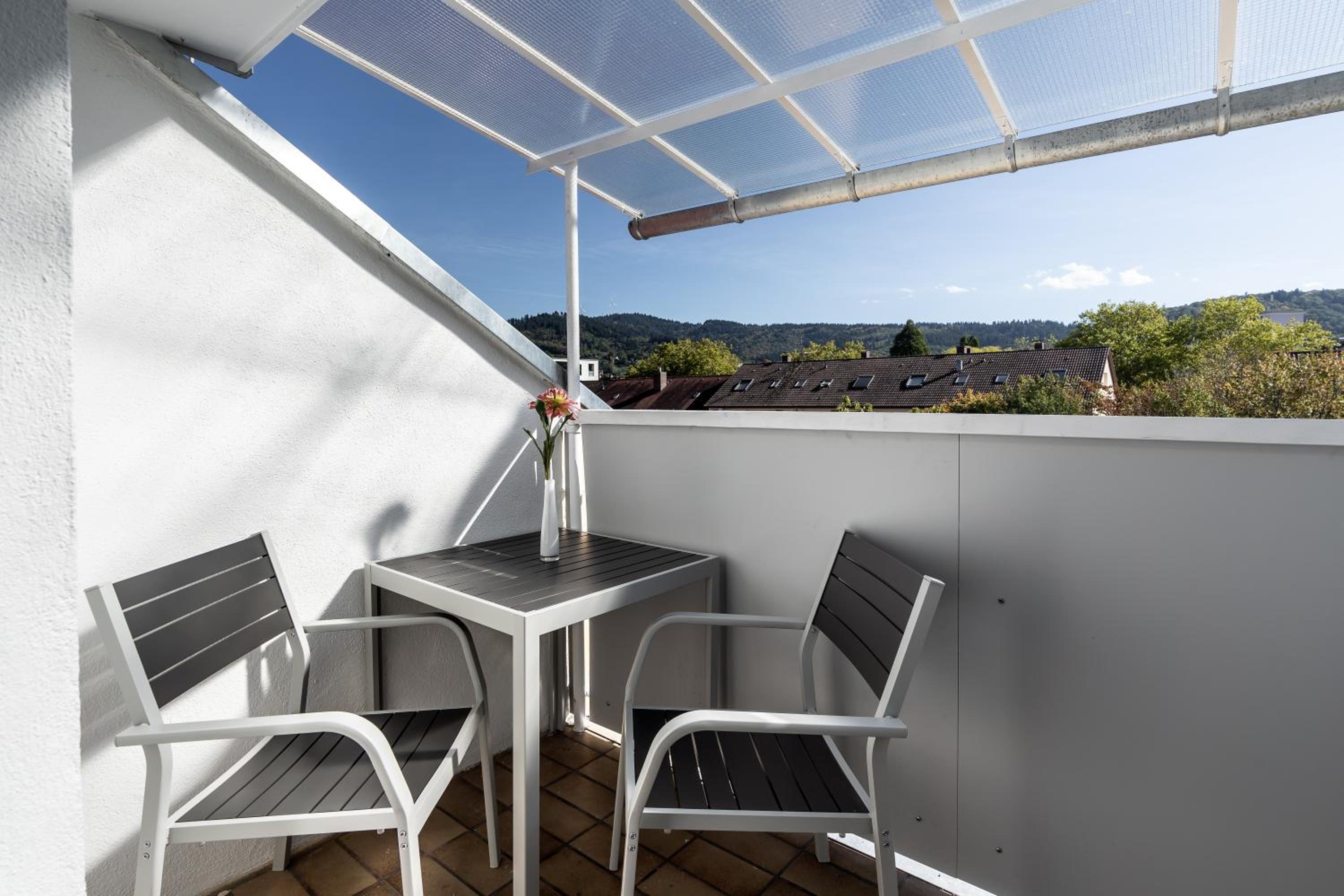 Three-Bedroom Apartment  on the 4th-floor  with balcony 5 photo 2