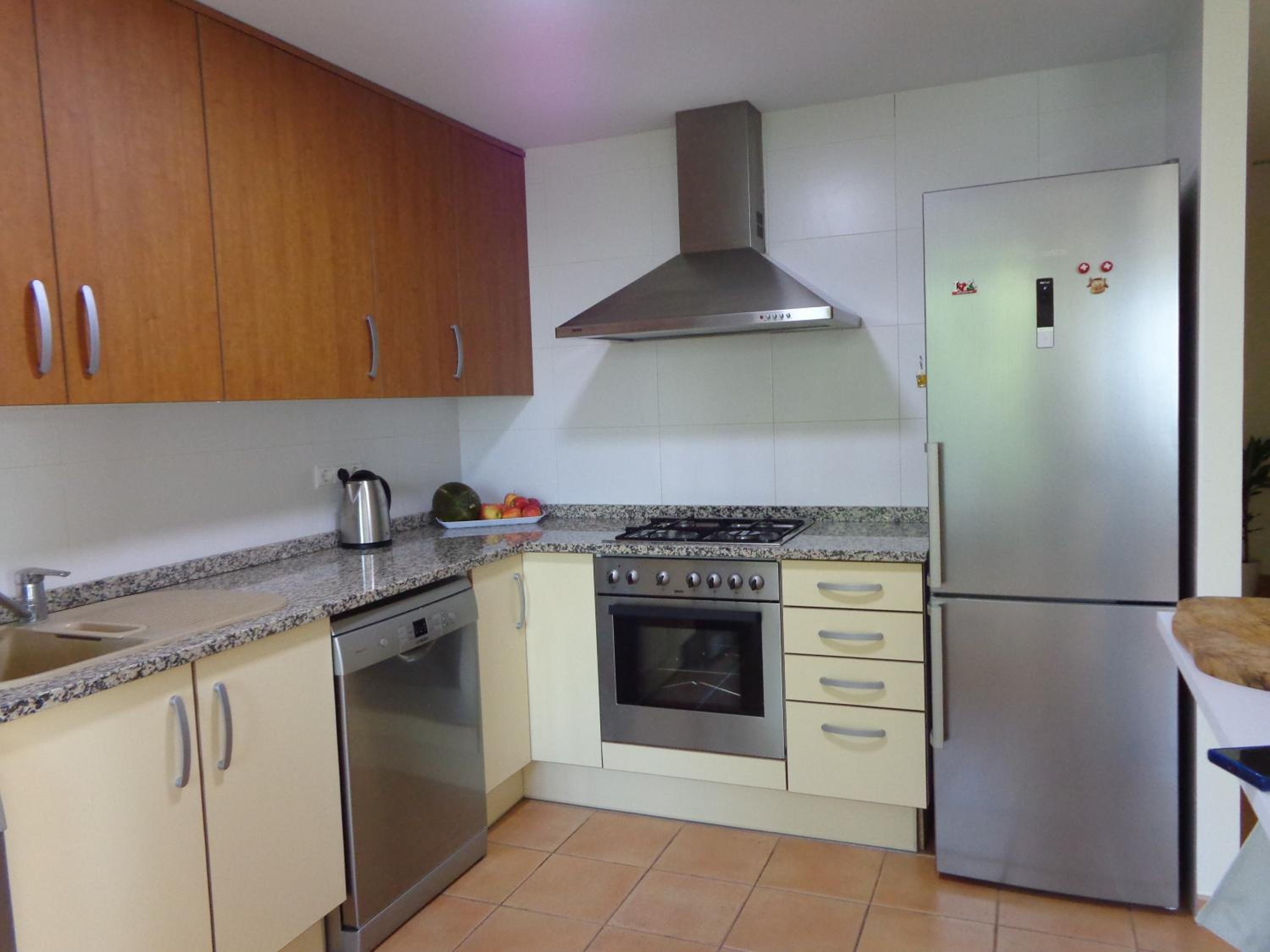 Apartment photo 2