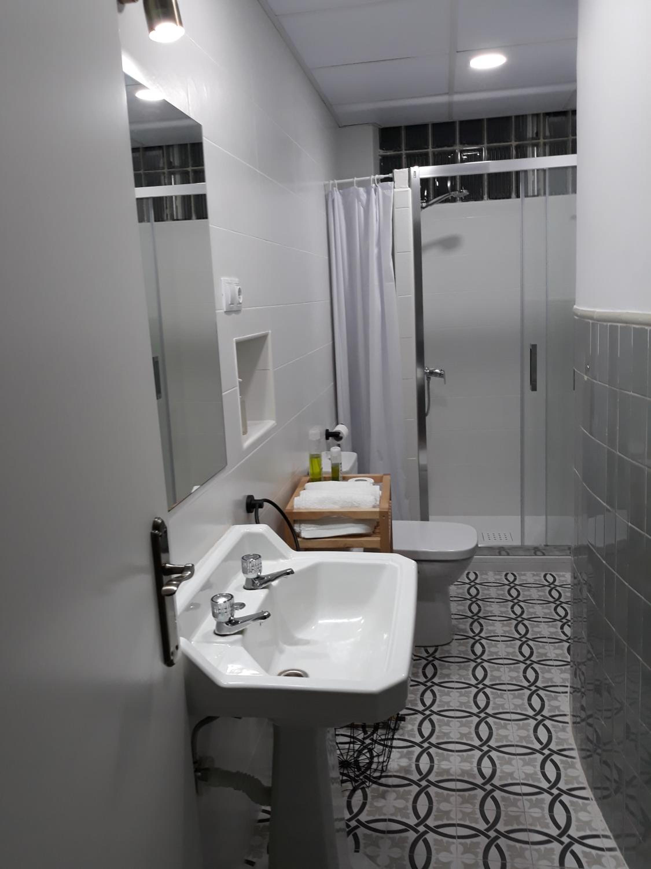 Two-Bedroom Apartment - Photo 20