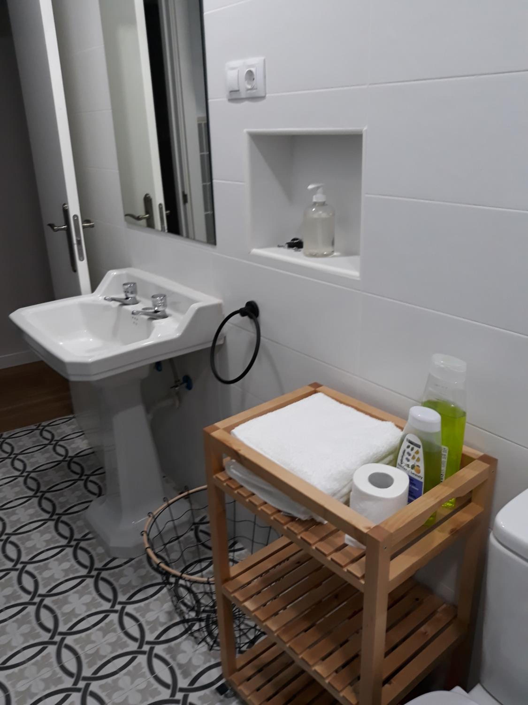 Two-Bedroom Apartment - Photo 8