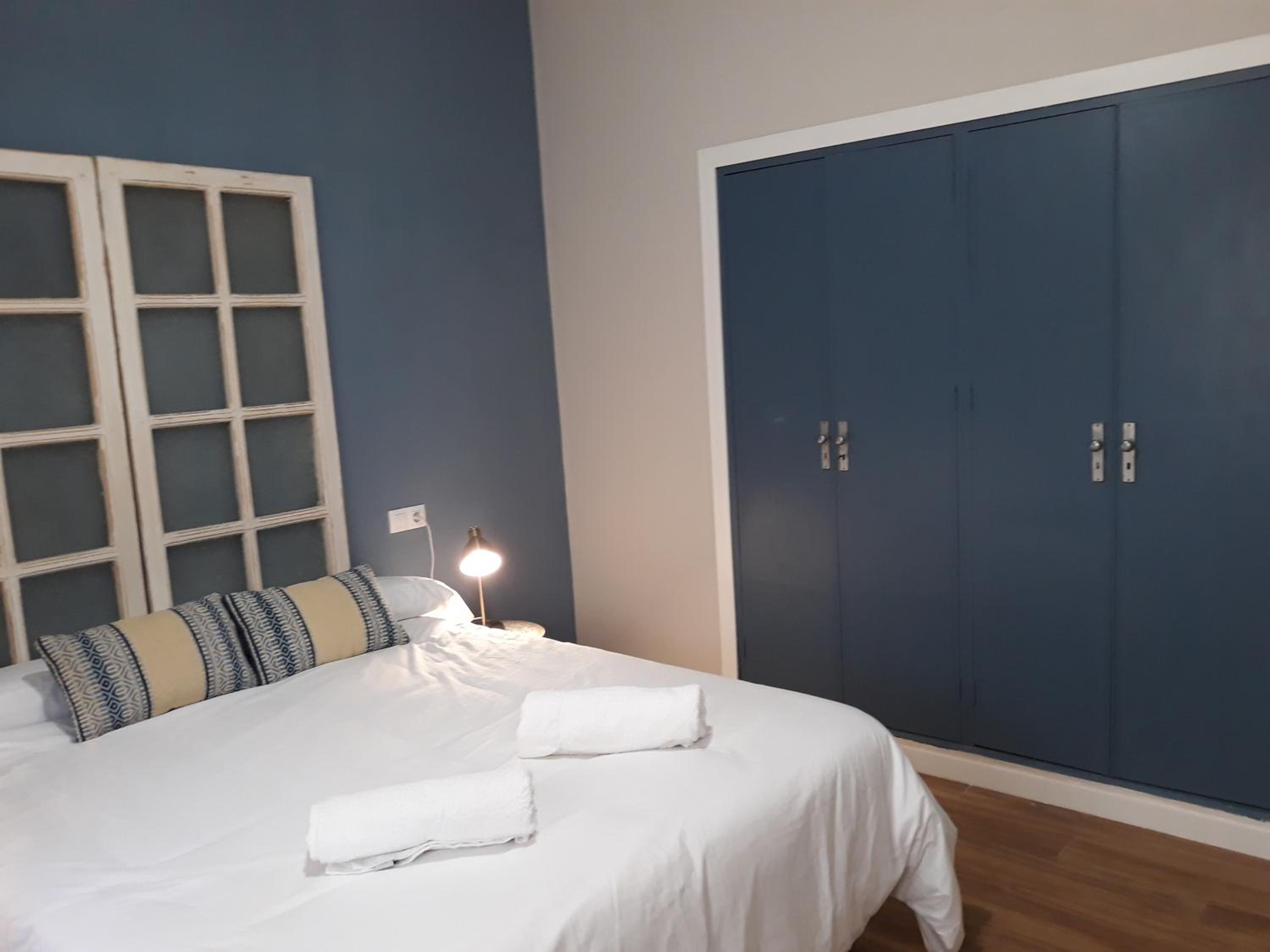 Two-Bedroom Apartment - Photo 9